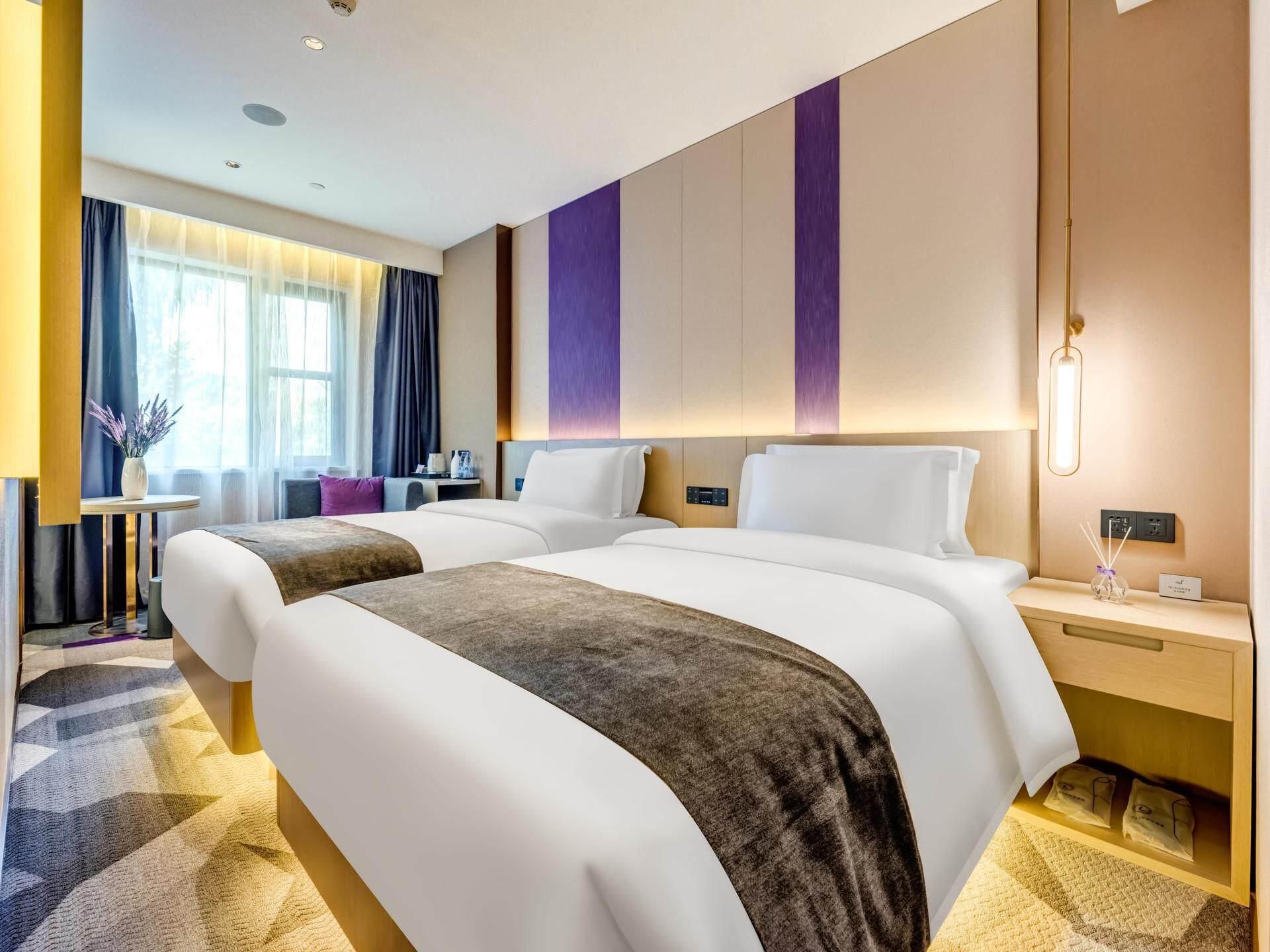 WH - Deluxe Room Twin