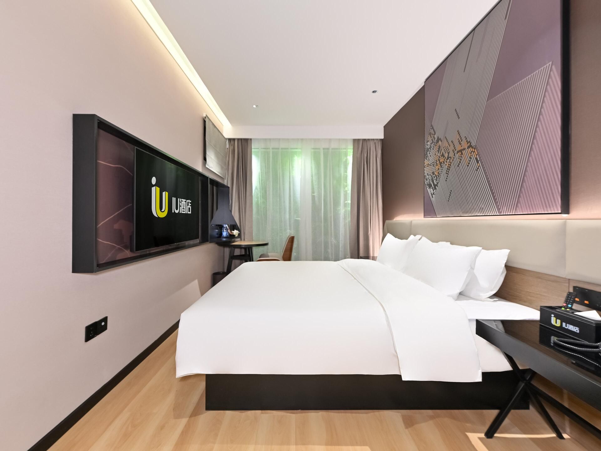 U Comfortable King Size Room