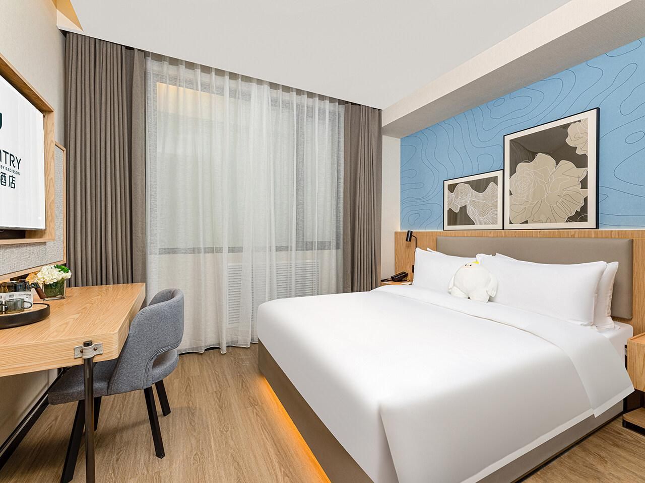 James Joyce - Chunxiang Lifestyle Room