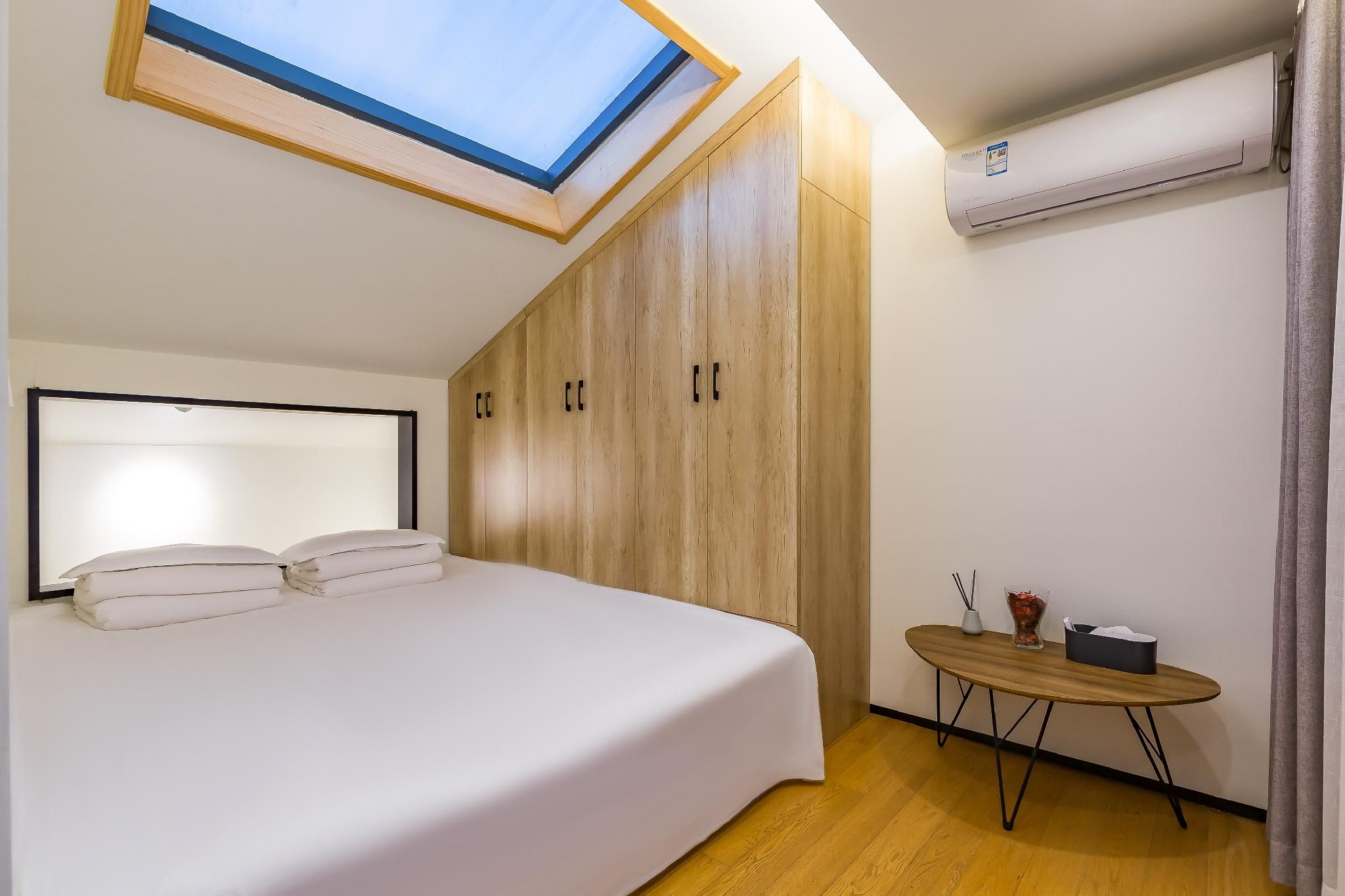 Tatami Queen Room