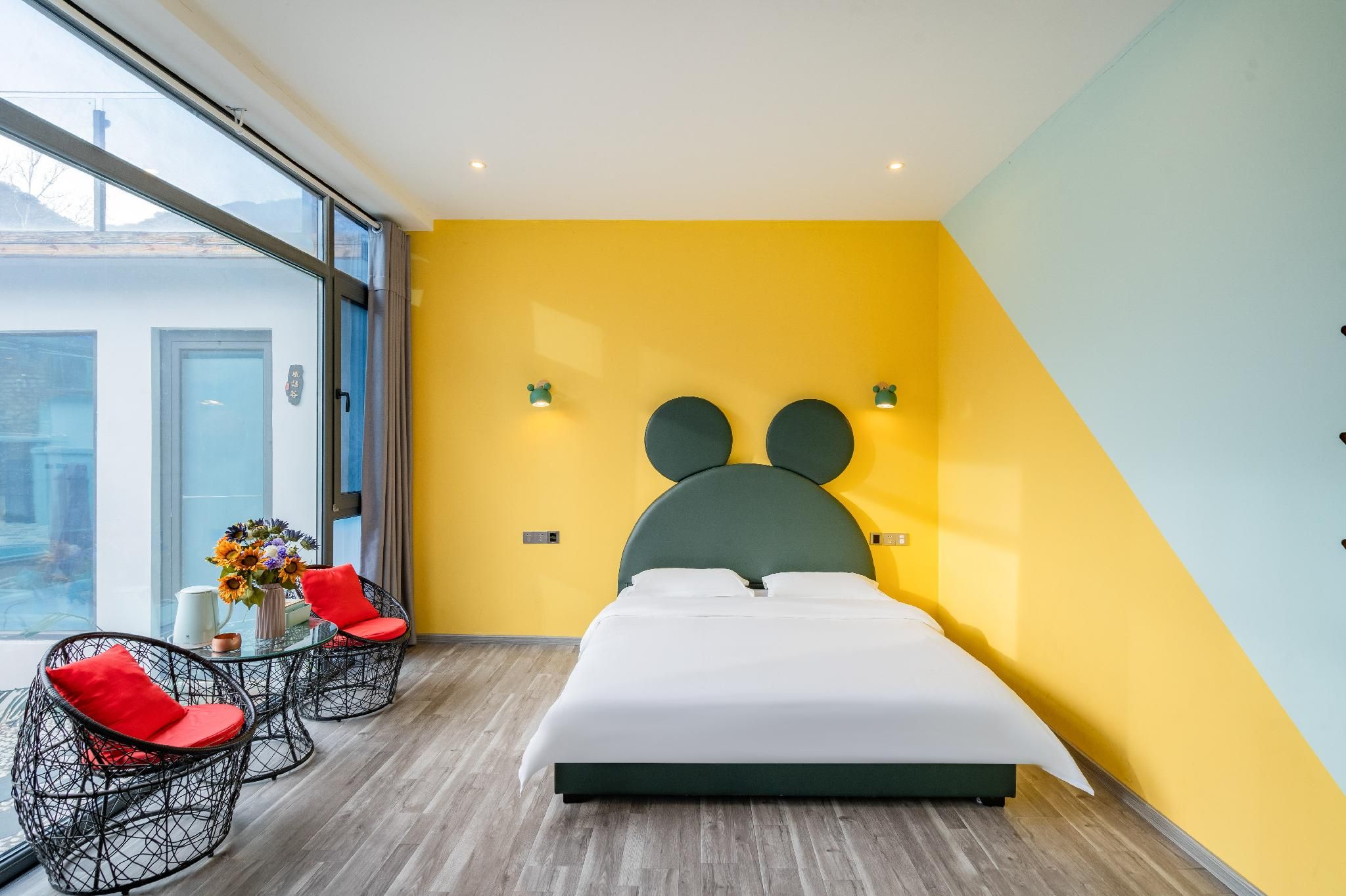 Queen Suite with Two Queen Beds