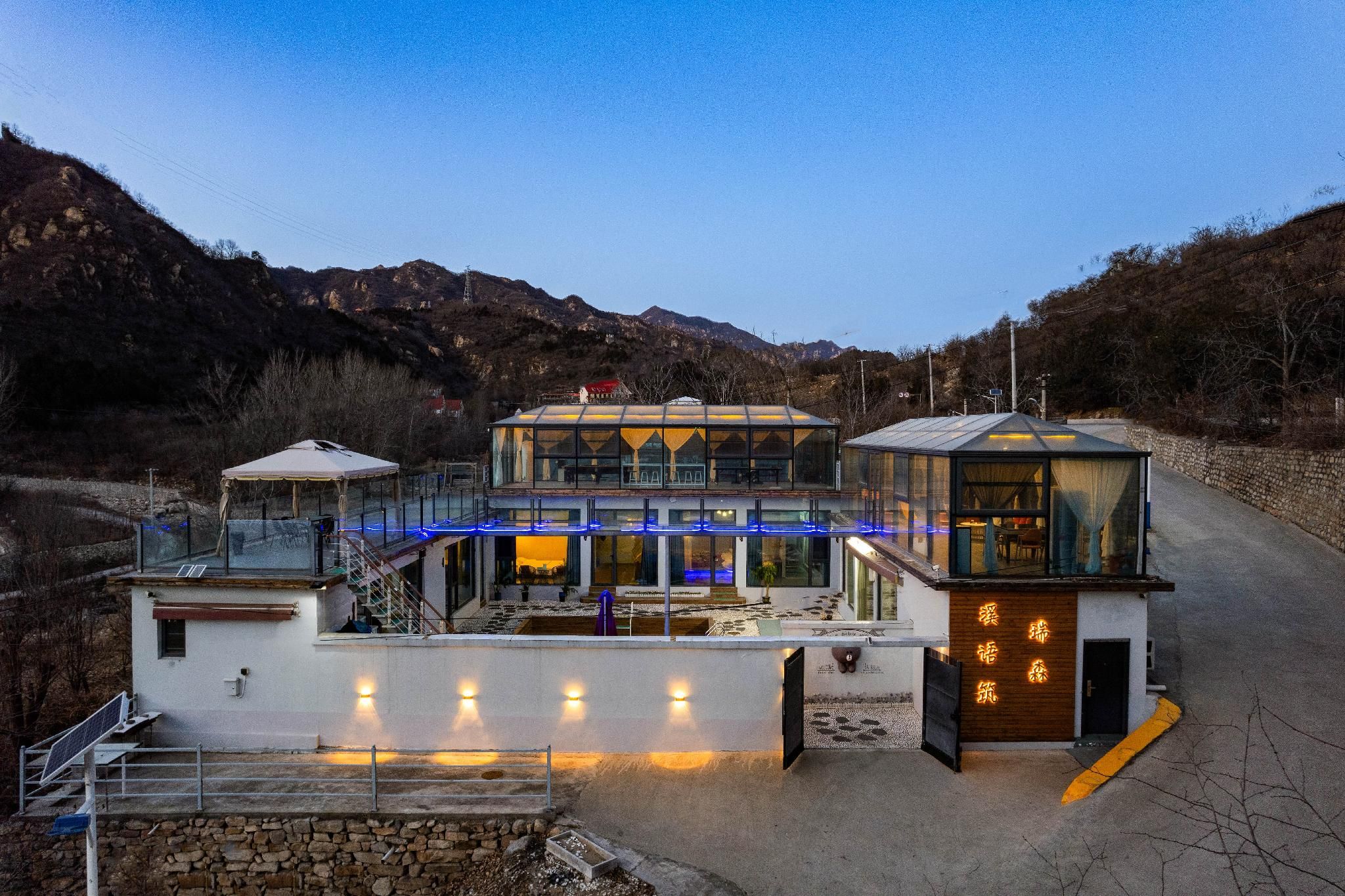 Entire Building for Rent