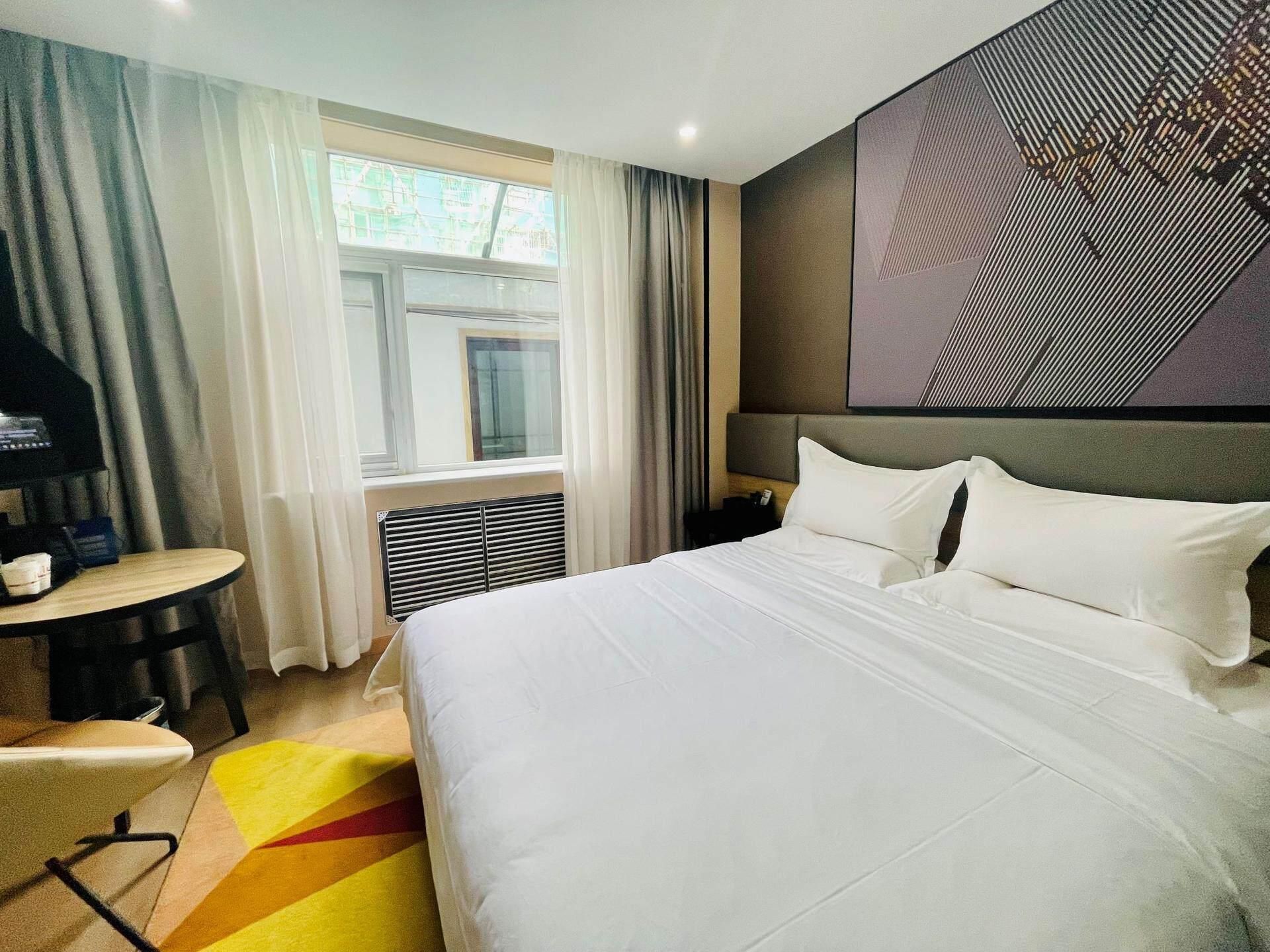 IU Compact U - Exquisite Bed Room