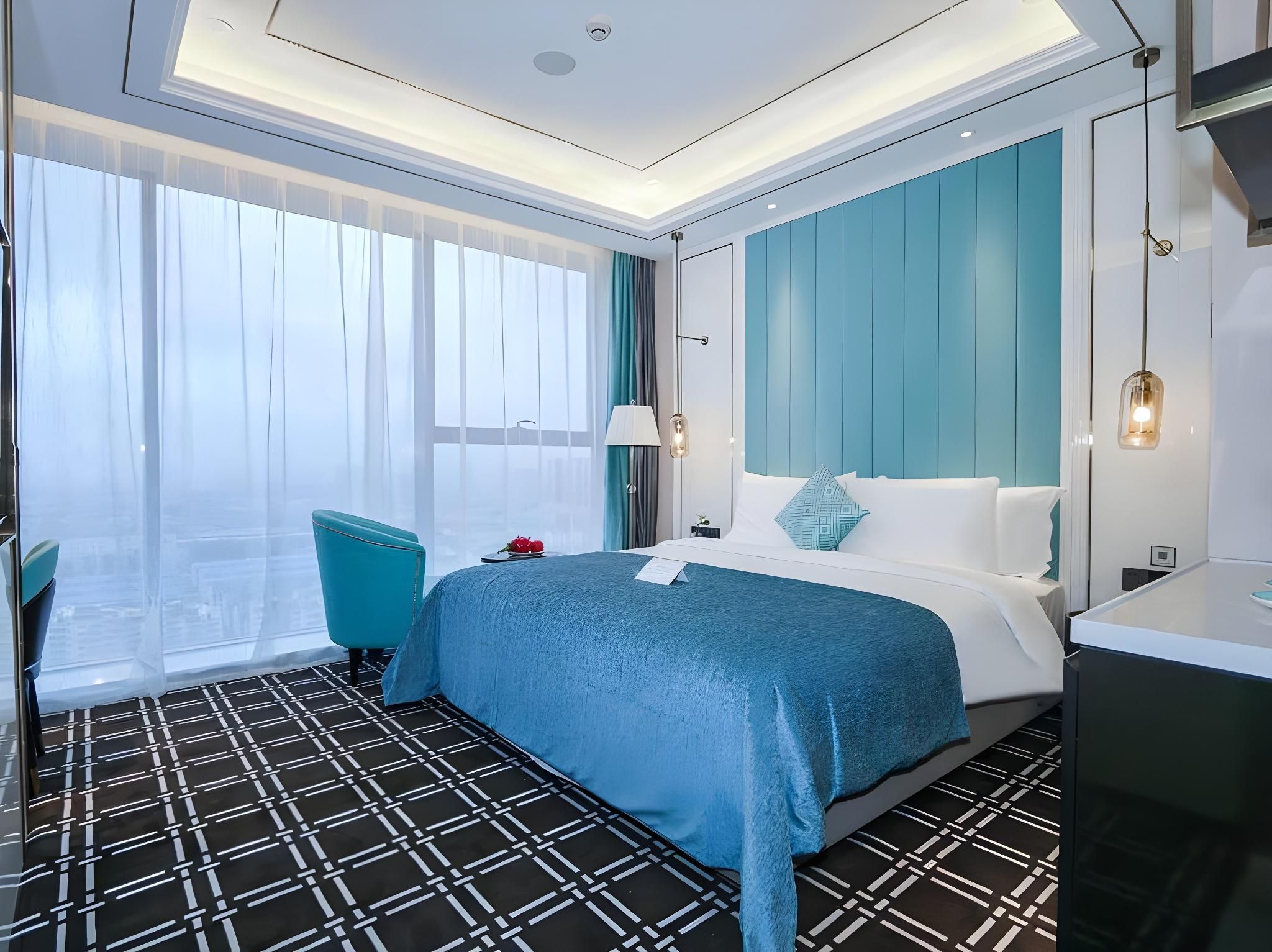 IU U+ Room