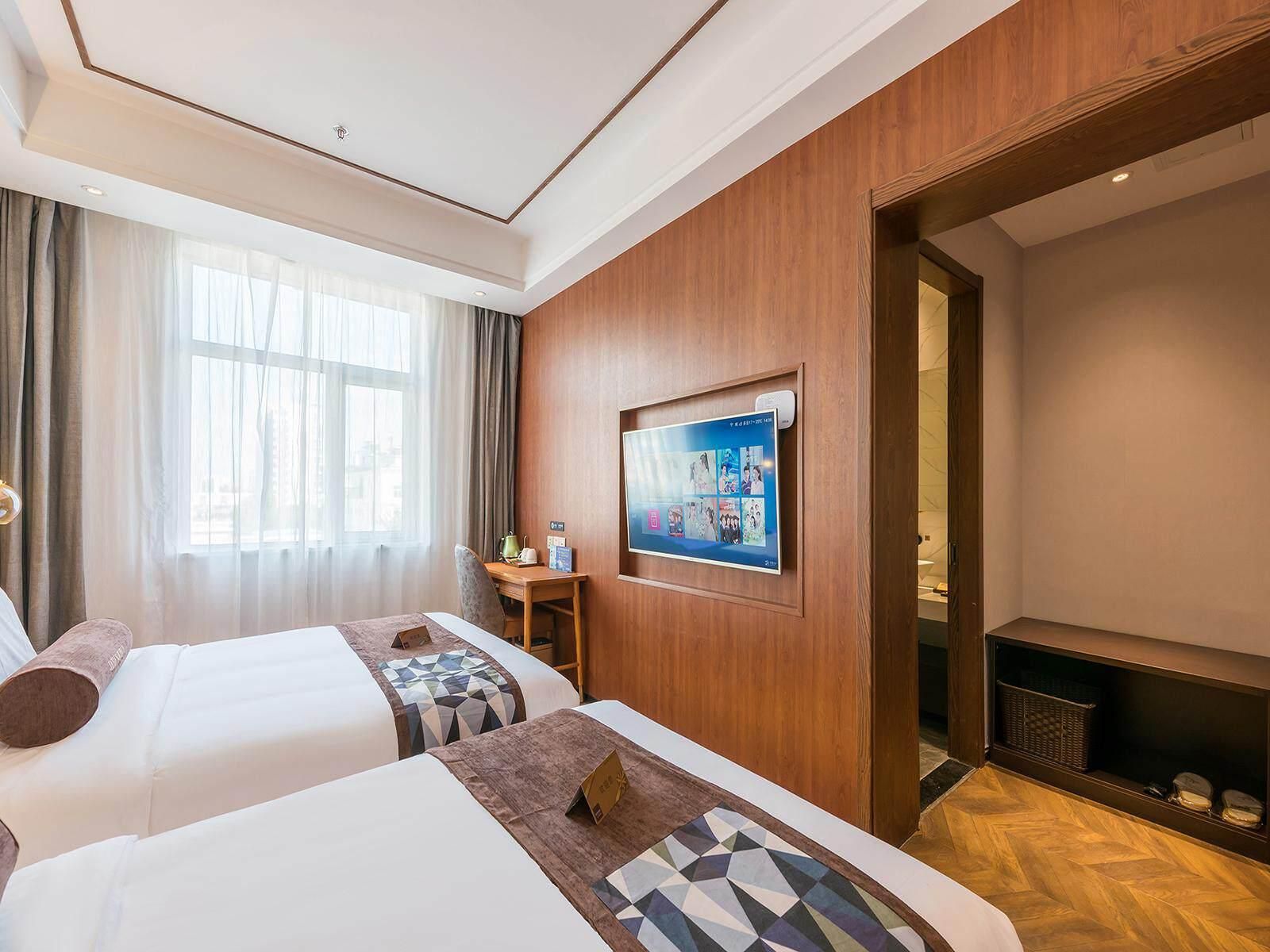 WH - Feifan Family Room