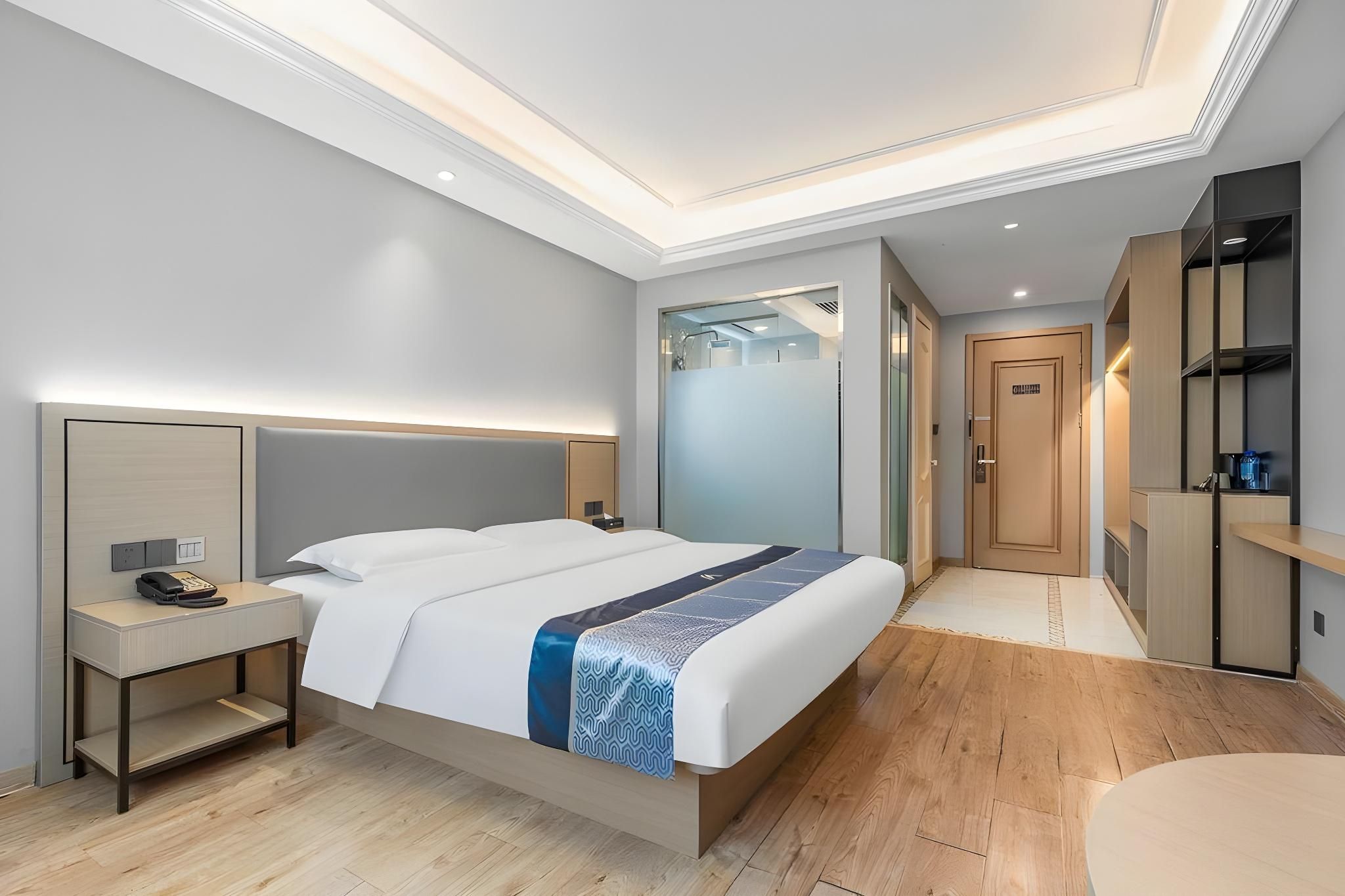 Superior Queen Room
