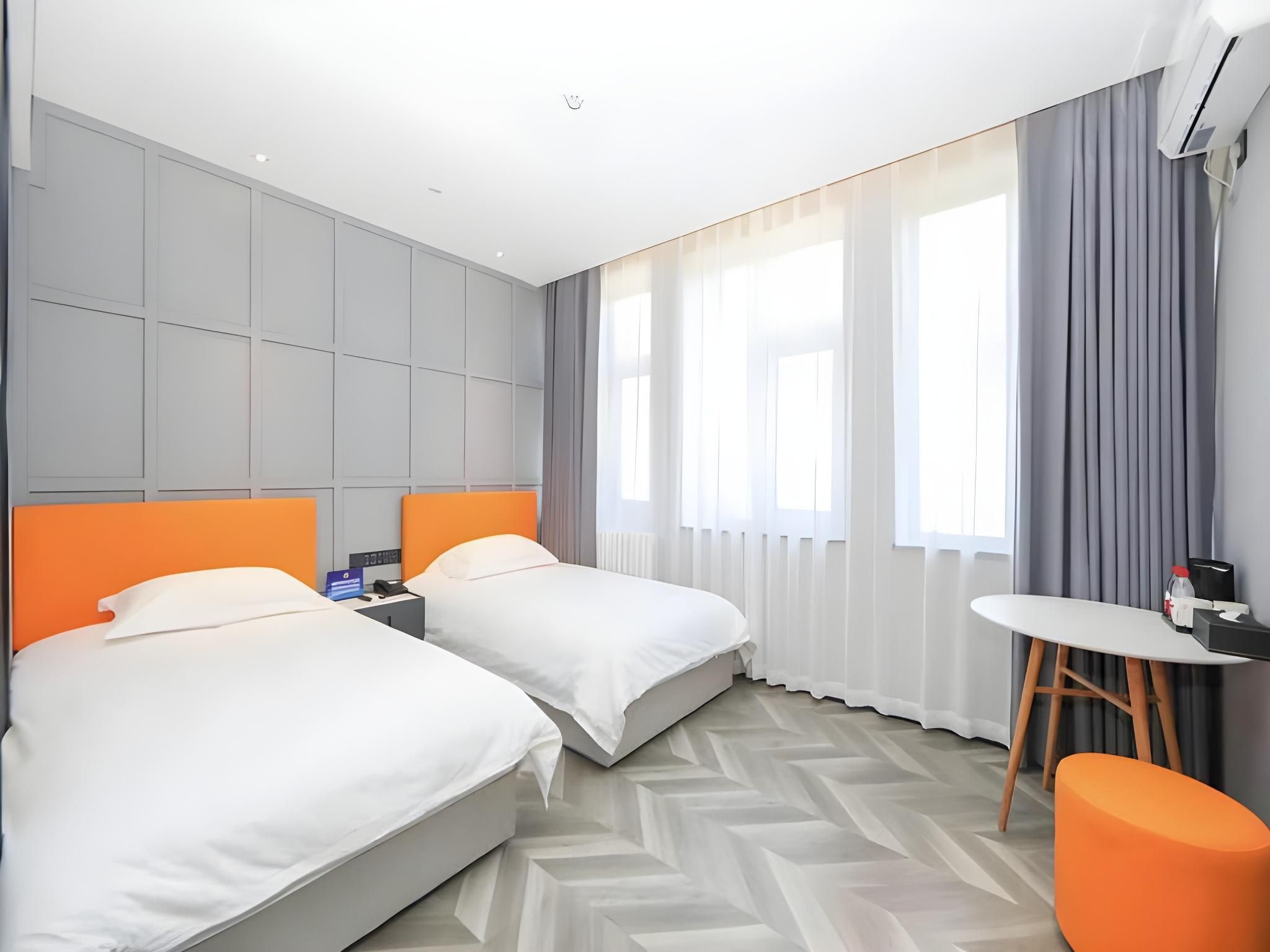Xana - Business Twin Room