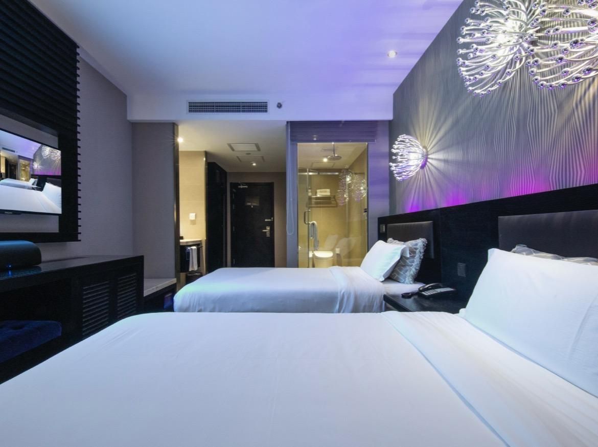 Twin Business Room
