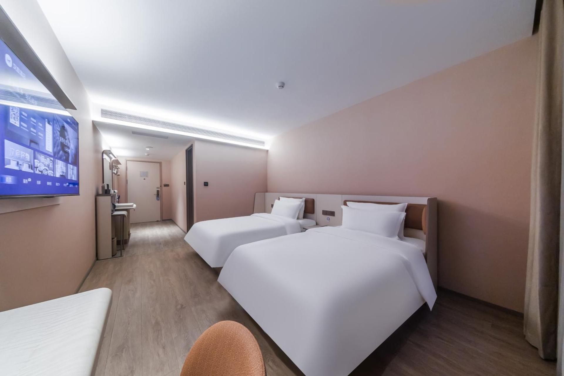 Twin Business Room