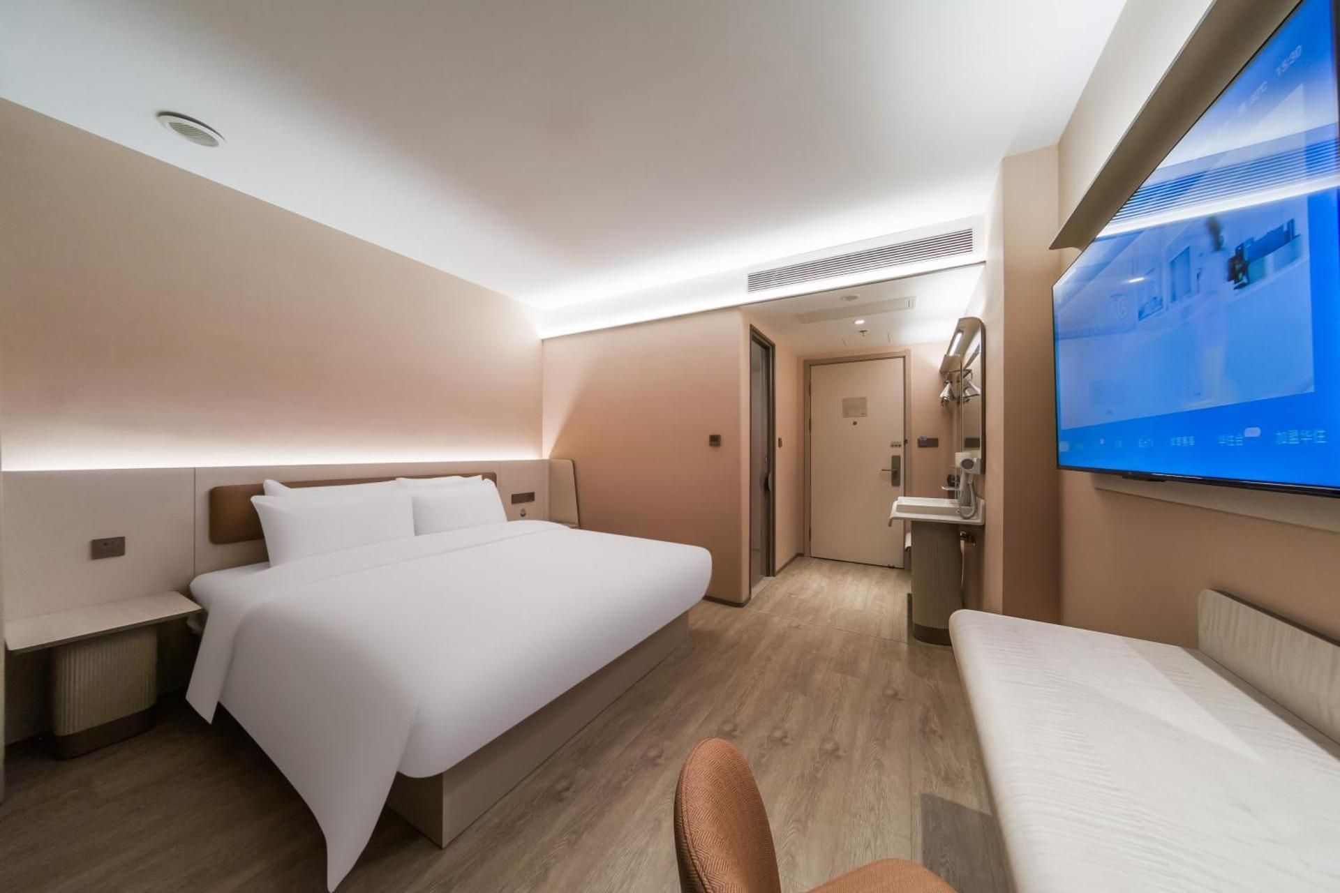 Twin Room with Private Bathroom
