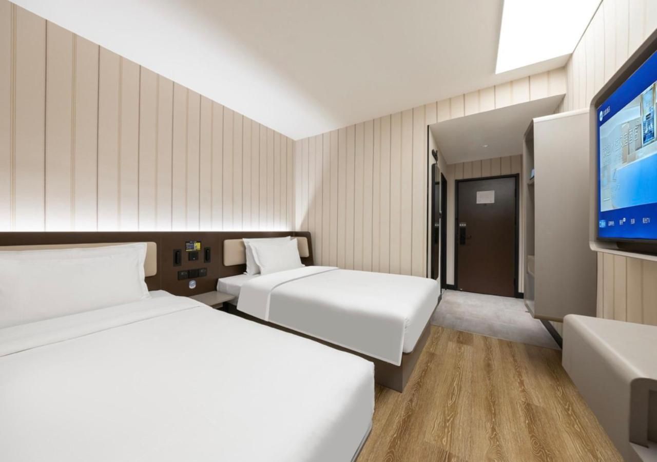 Business Twin Room