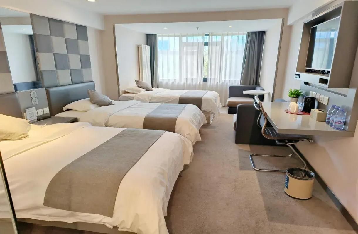 Triple Room - 3 Single Beds