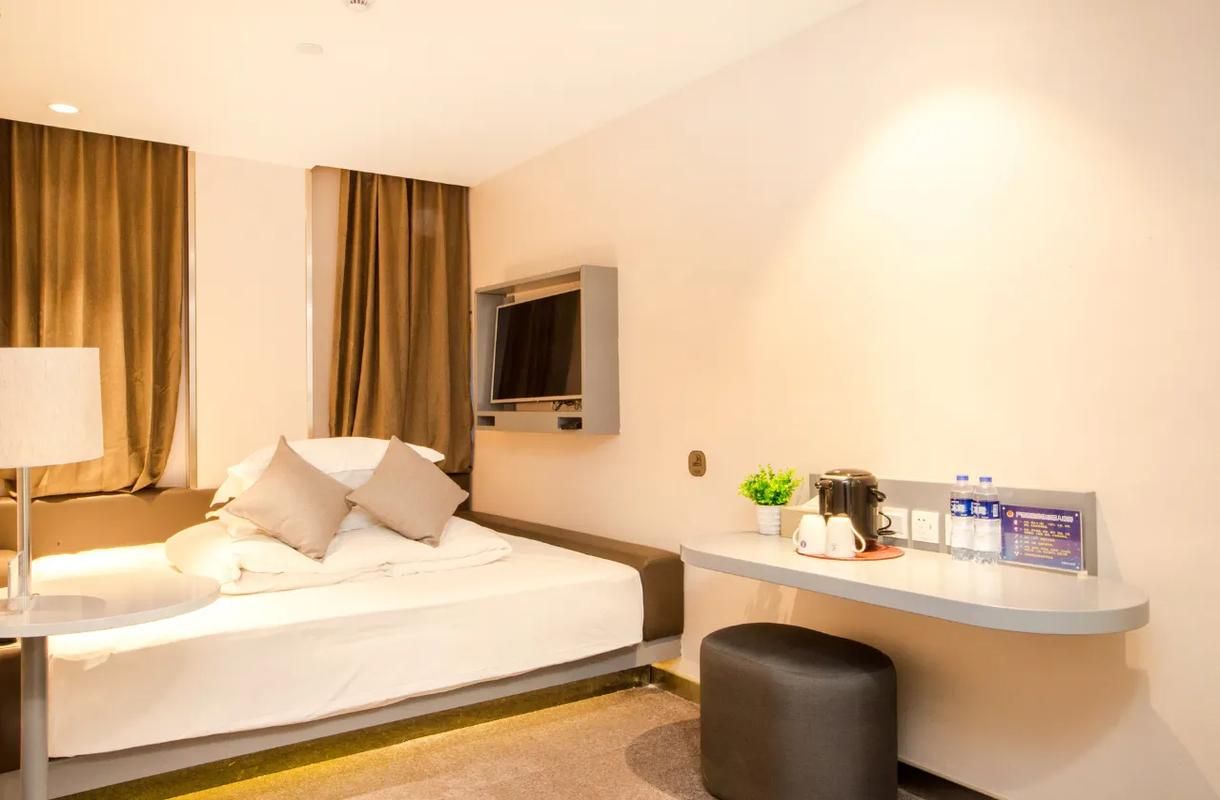 Select Bed Room