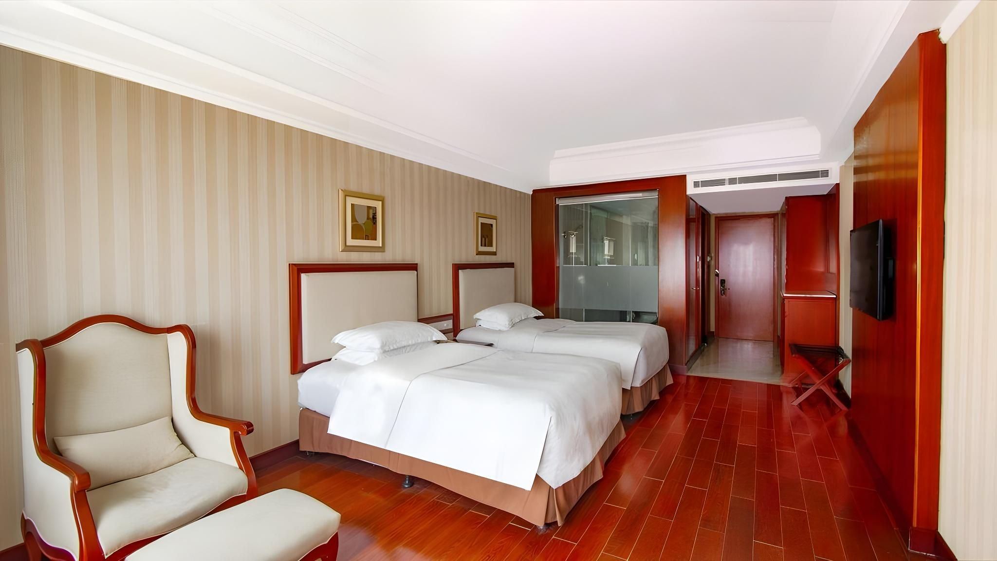 Deluxe 2-bed Room
