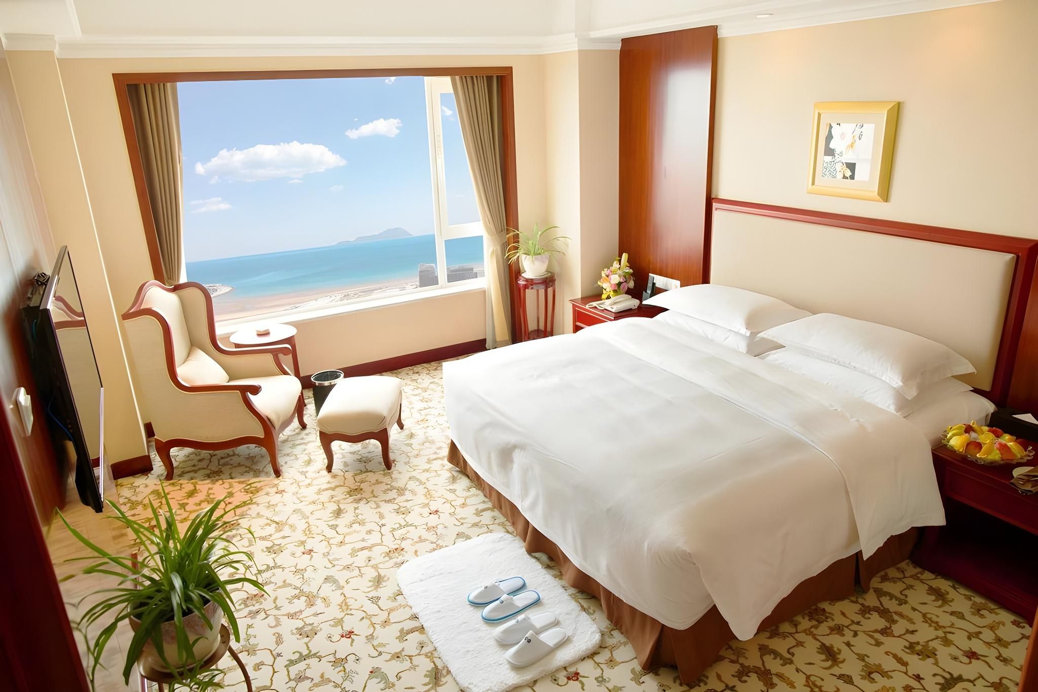 Executive Smart Room - Sea-View (Double Bed) (Fridge, French Window)