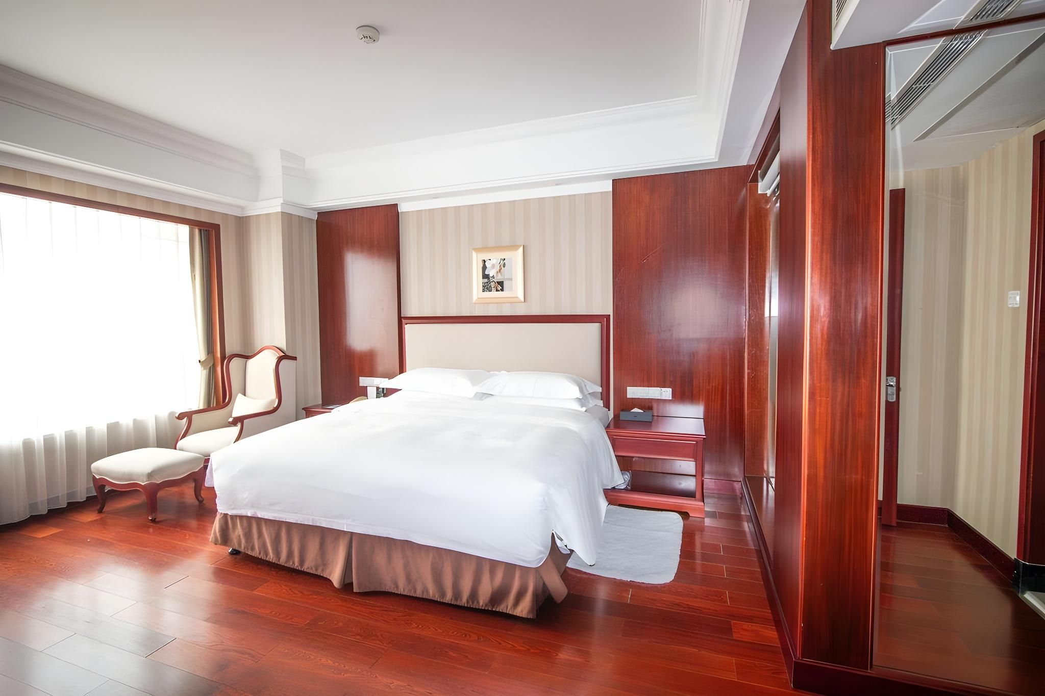 King Suite with Ocean View