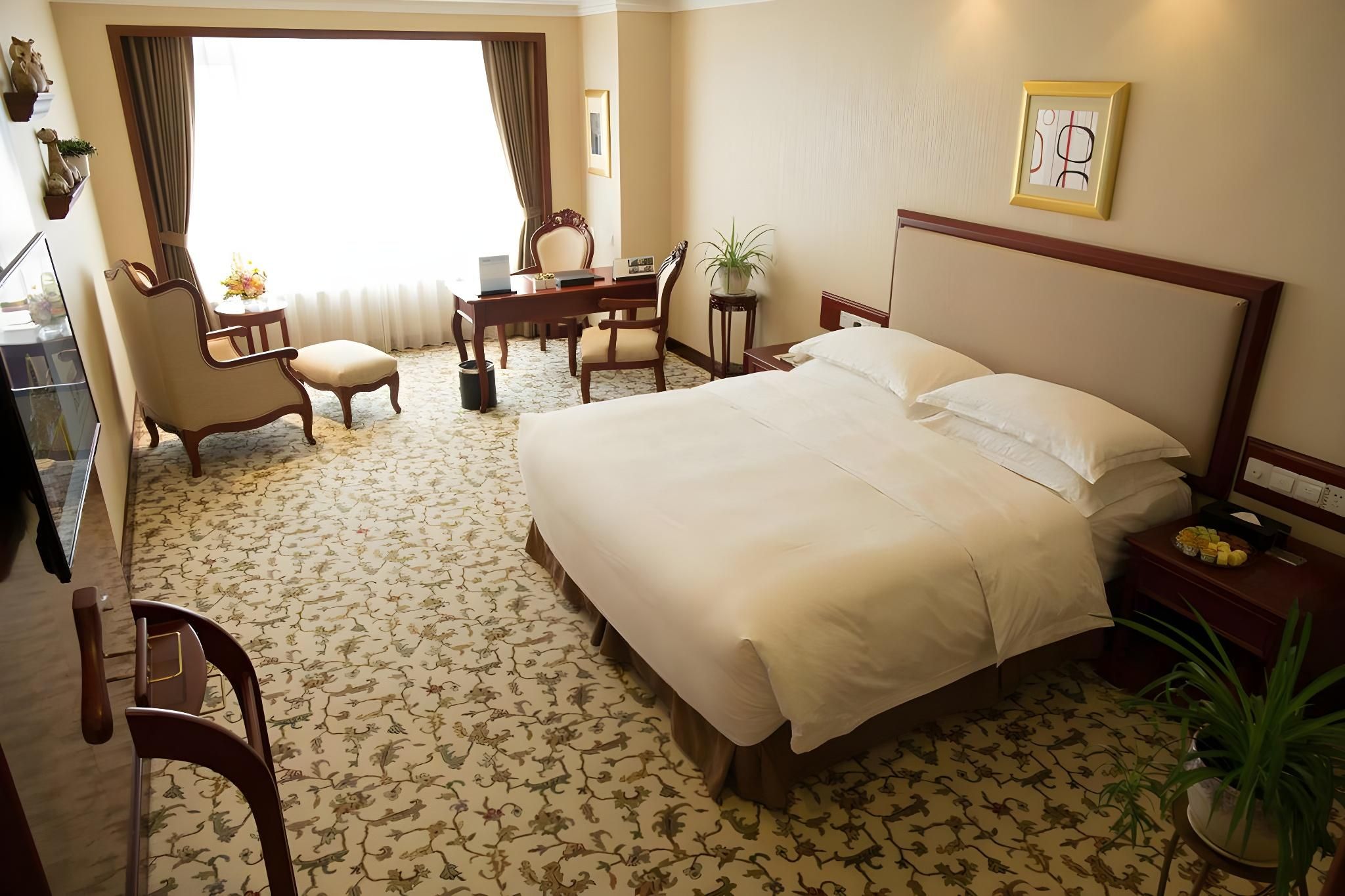 Executive Deluxe Smart Elegant Room (Double Bed) (Fridge)