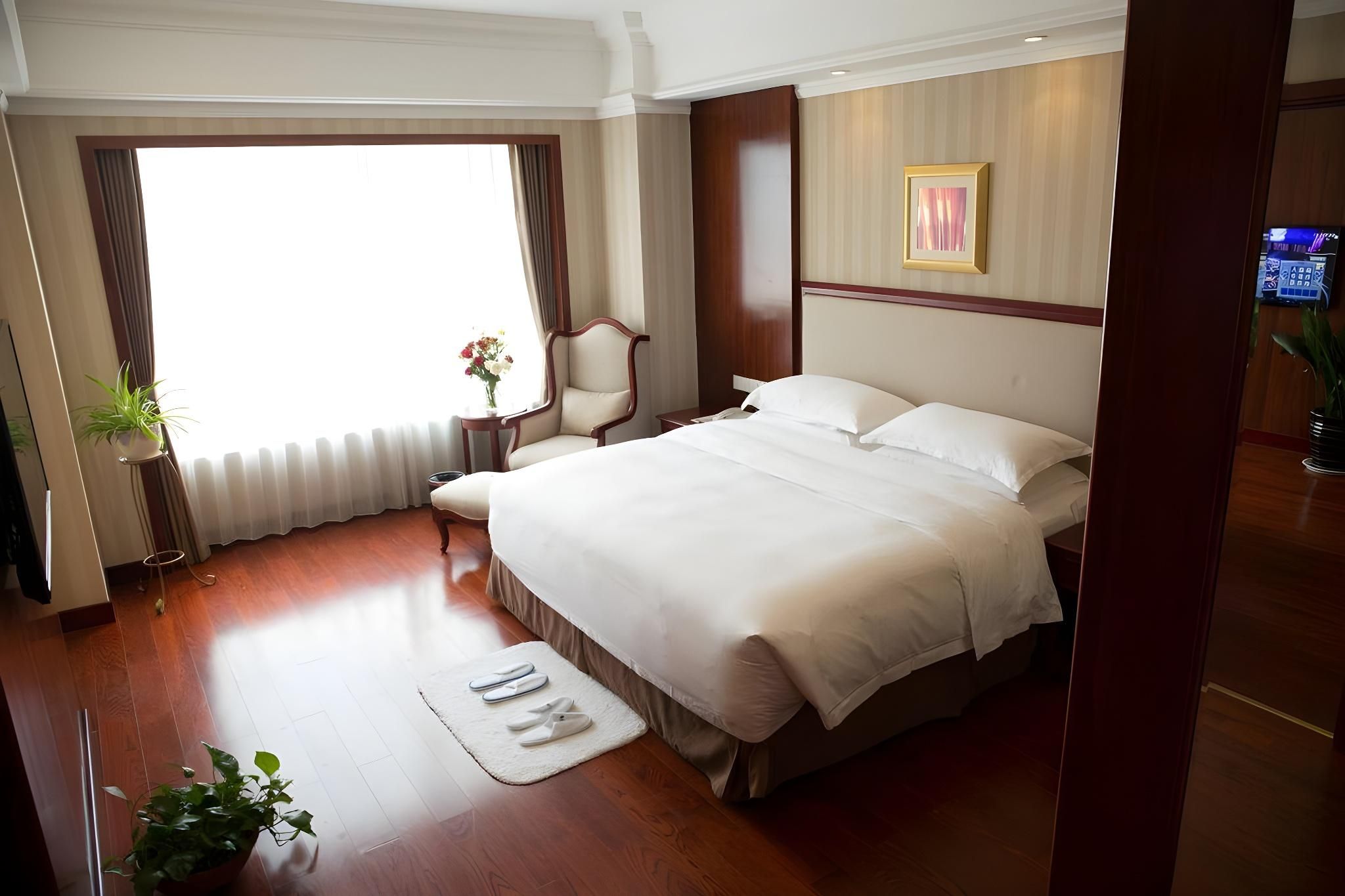 King Suite with Ocean View