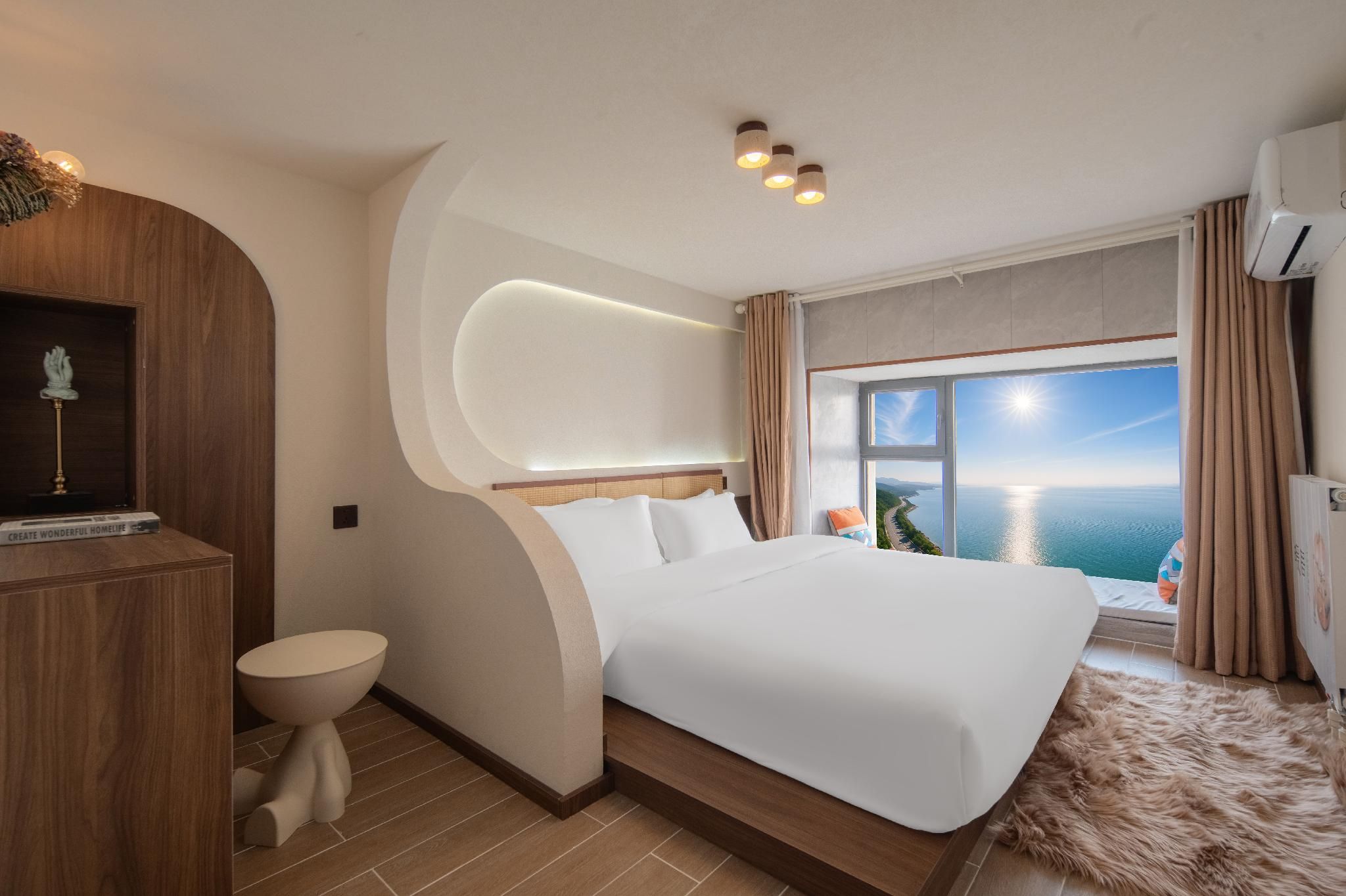 Suite with Kitchen - Non-Smoking