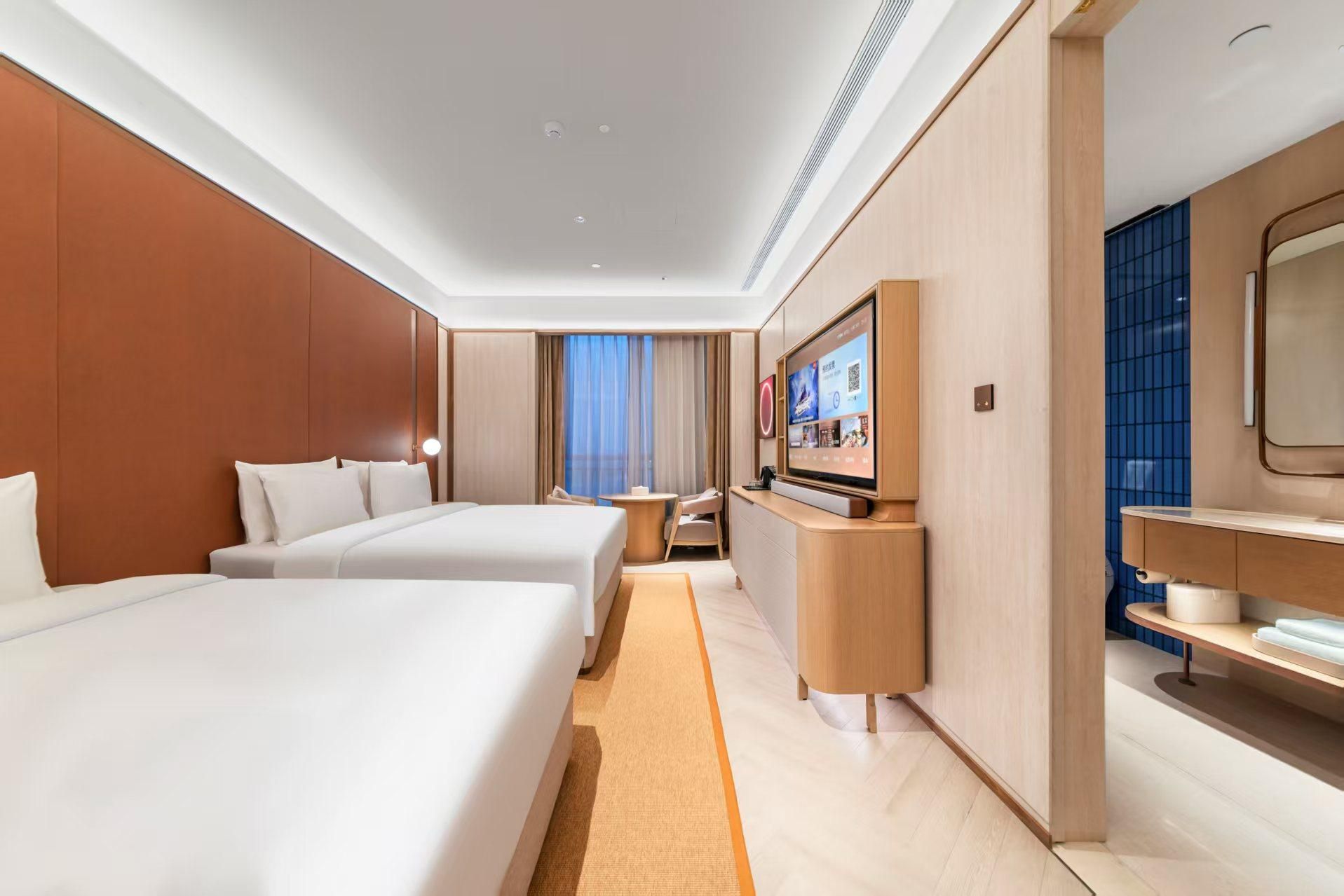 Huazhu - Suite With Twin Bed