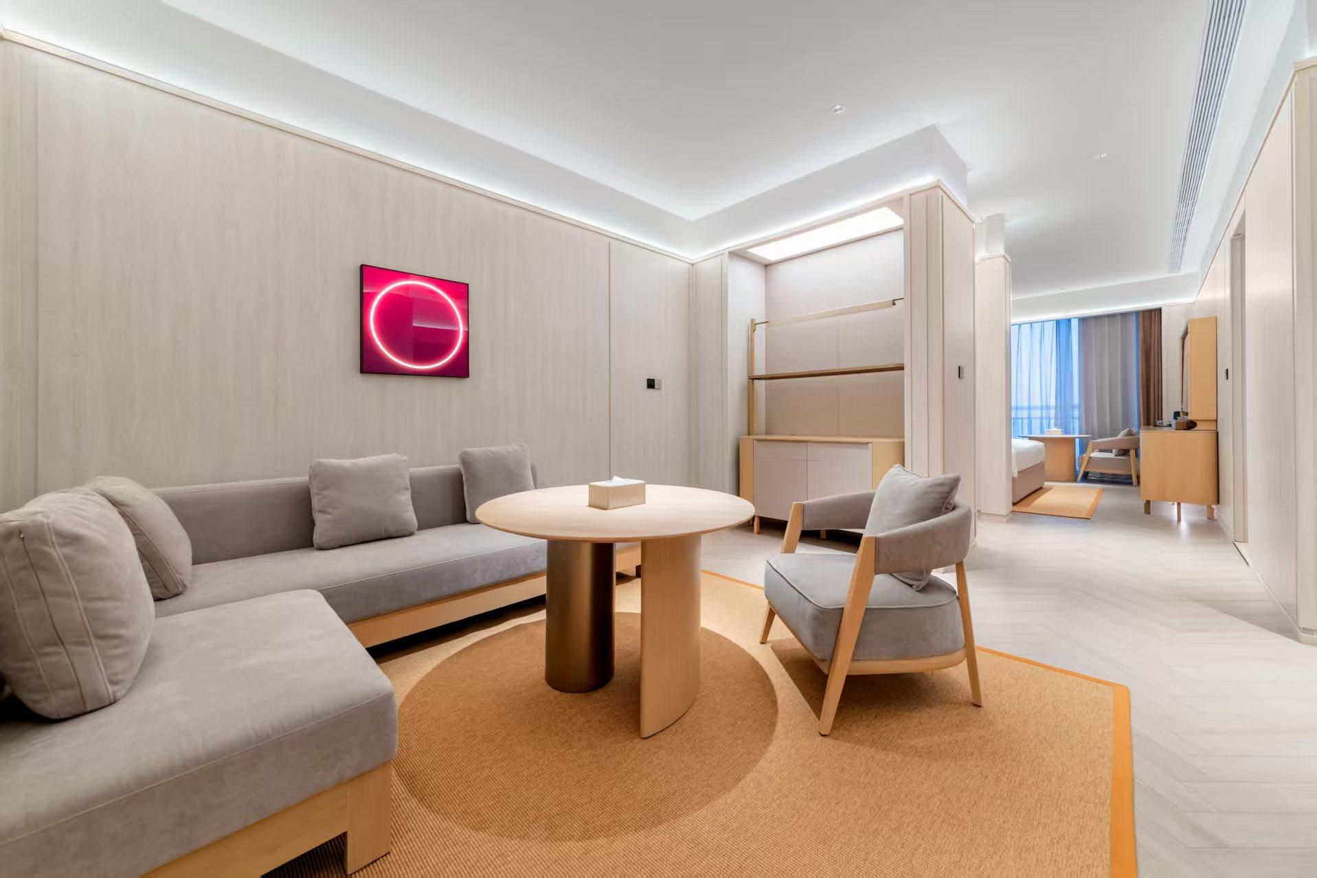 Huazhu - Executive Suite