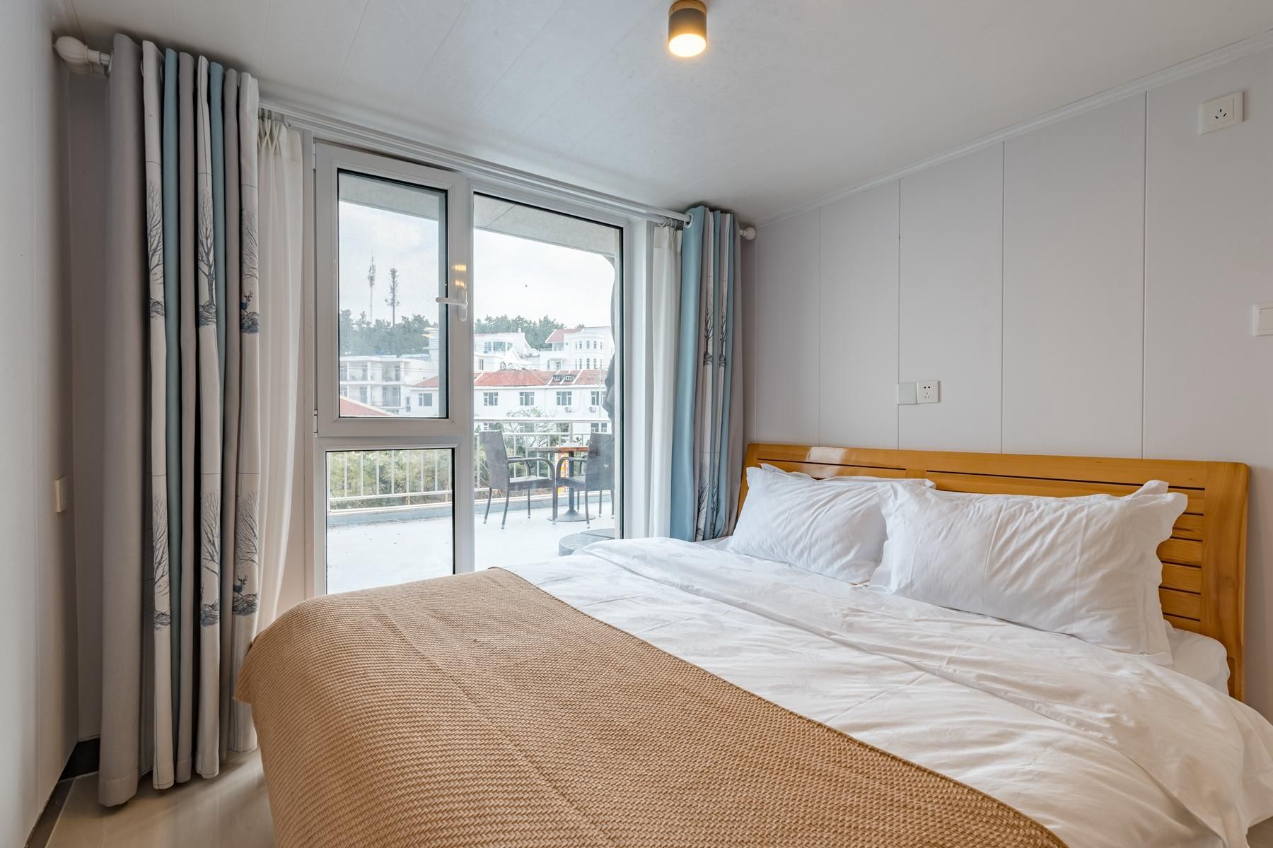 Suite with Balcony - Non-Smoking