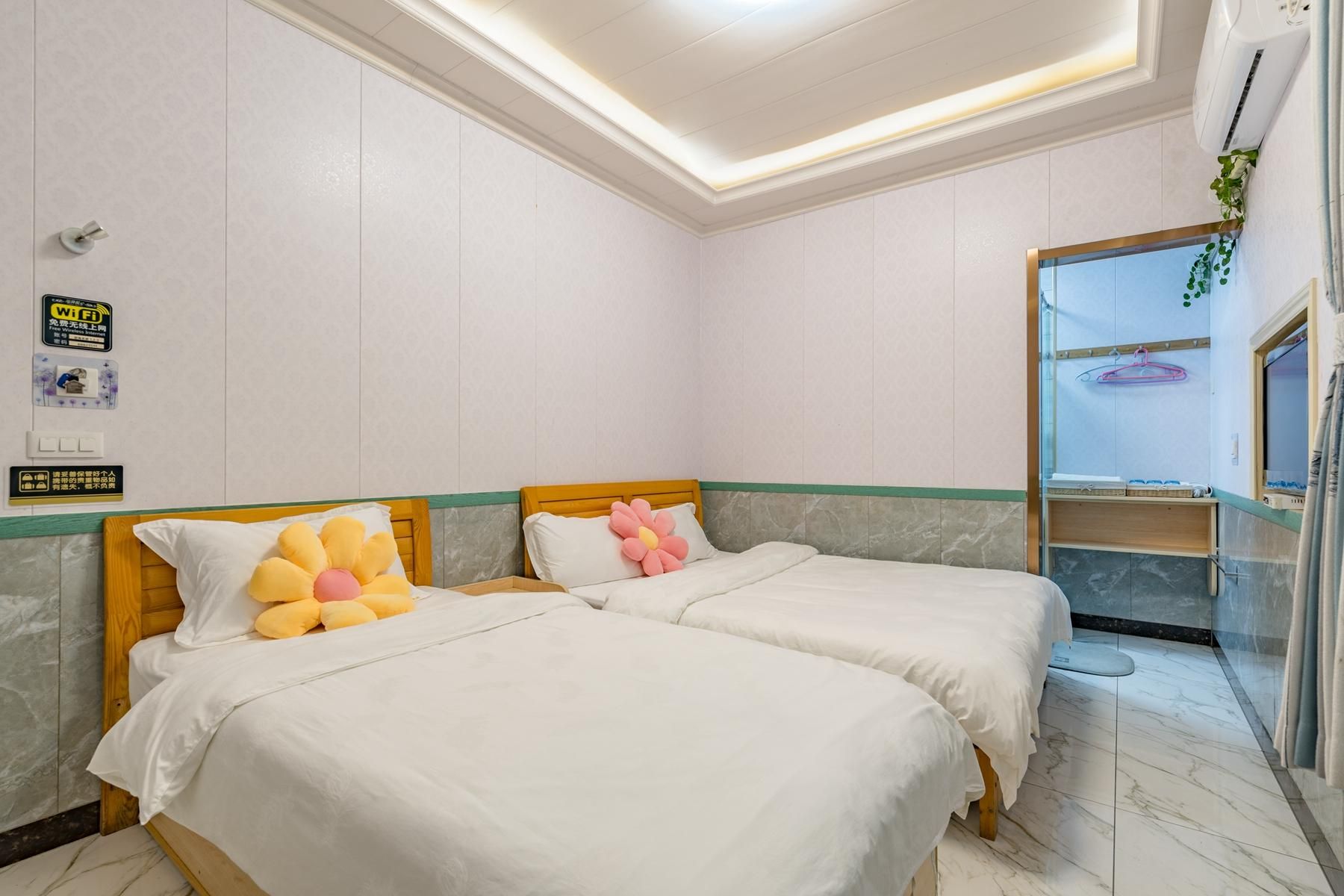 Flower Building Qingdao Haiyuexuan Homestay Lushan Scenic Area Lushan Beach Family Room