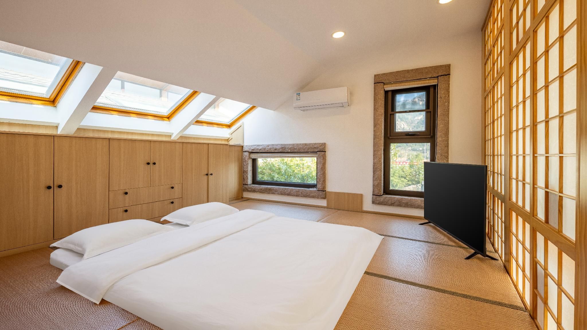 Tatami Room