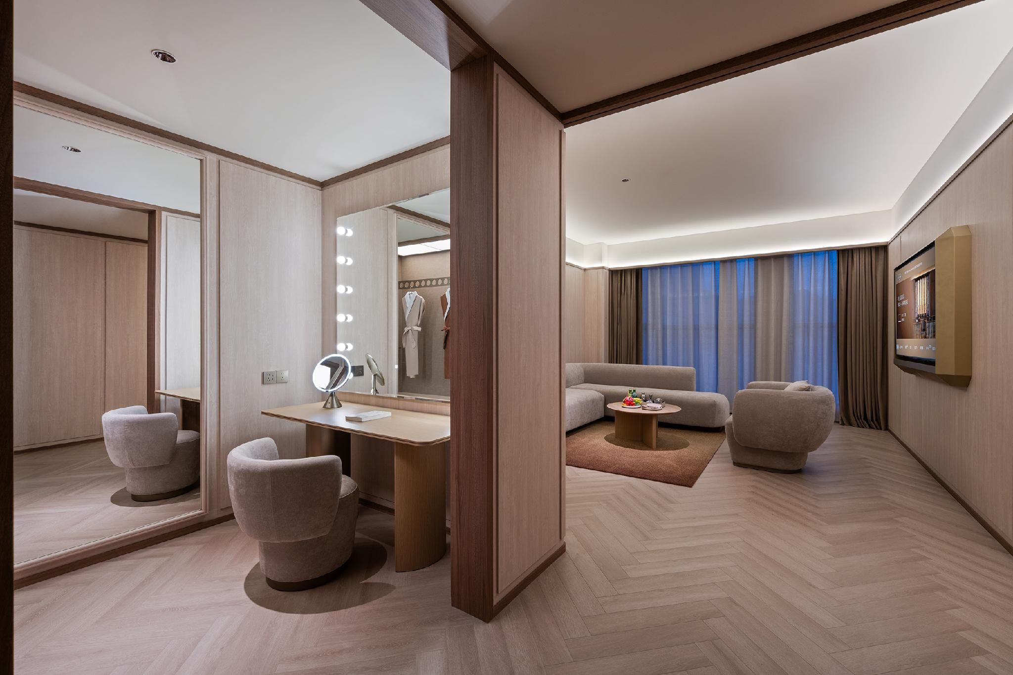 Huazhu - Executive Suite