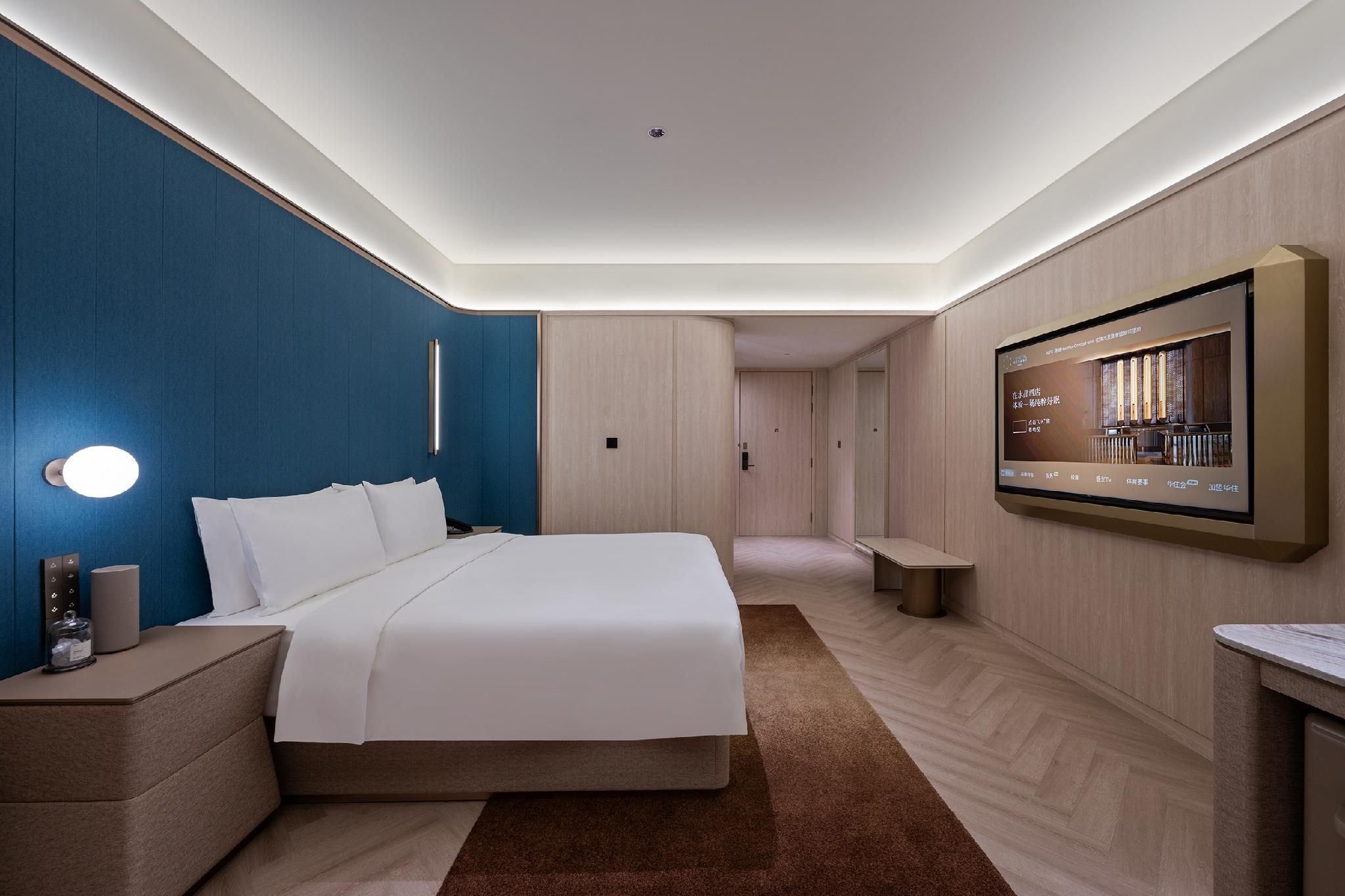 Superior Room Queen