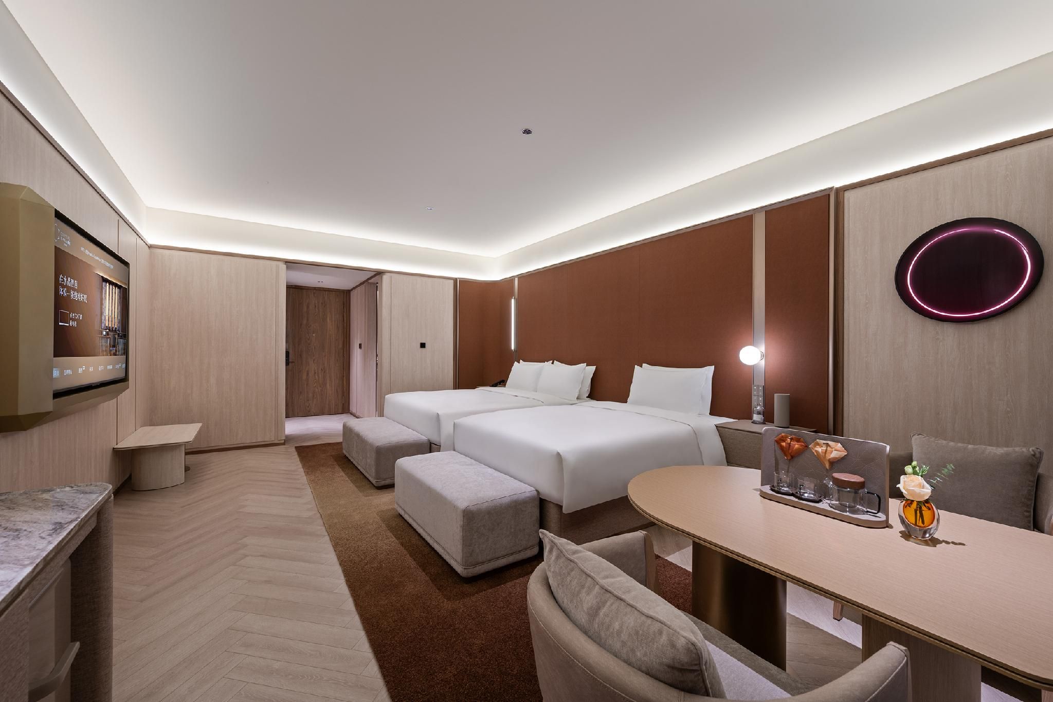 Huazhu - Deluxe Bonding Room