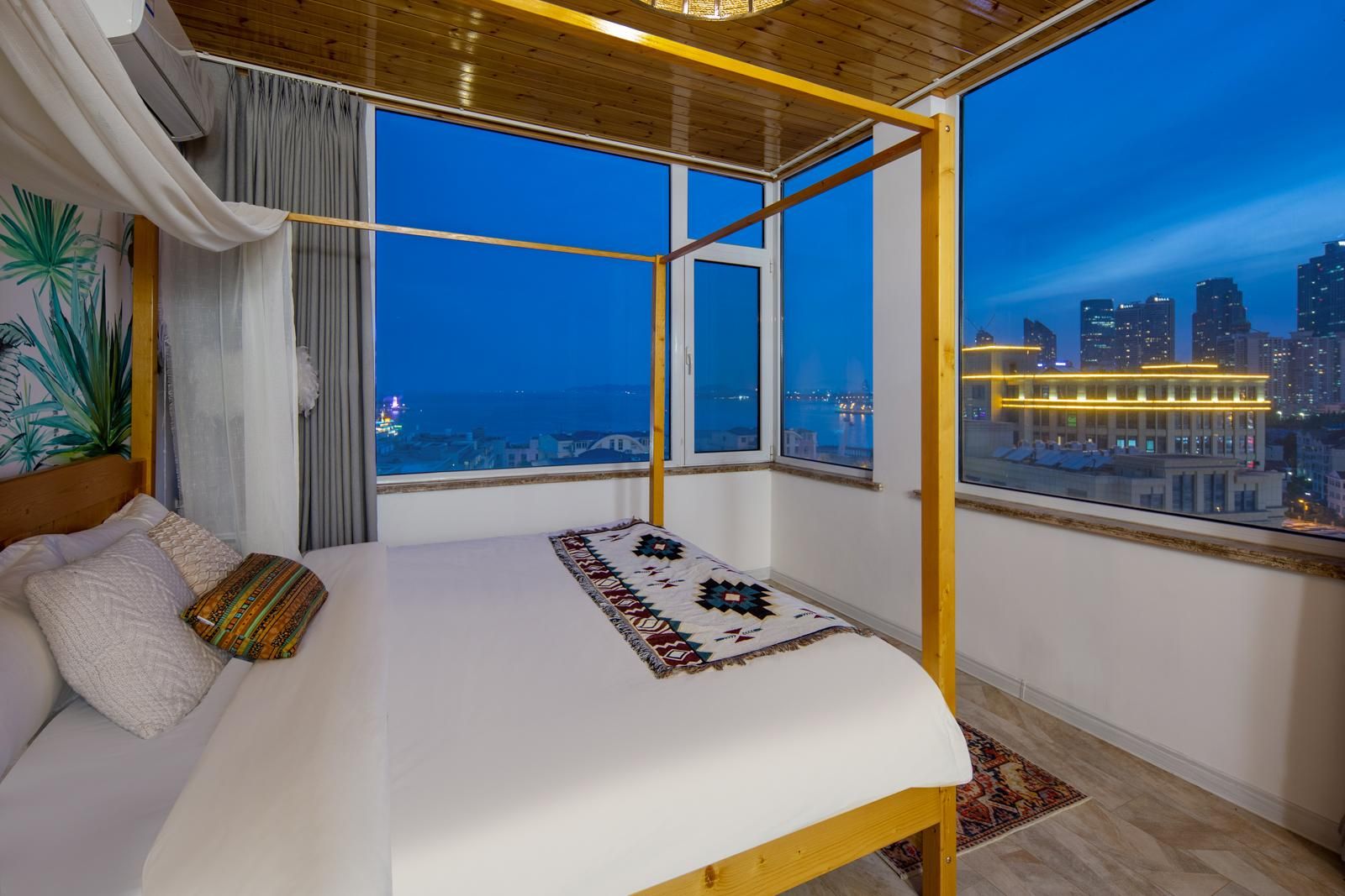 Ocean View King