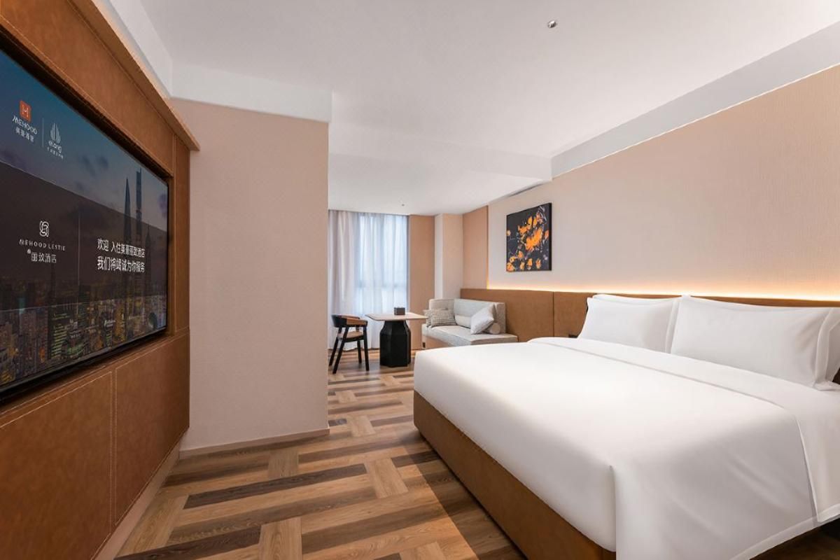 Elegant Side Sea-view King Room