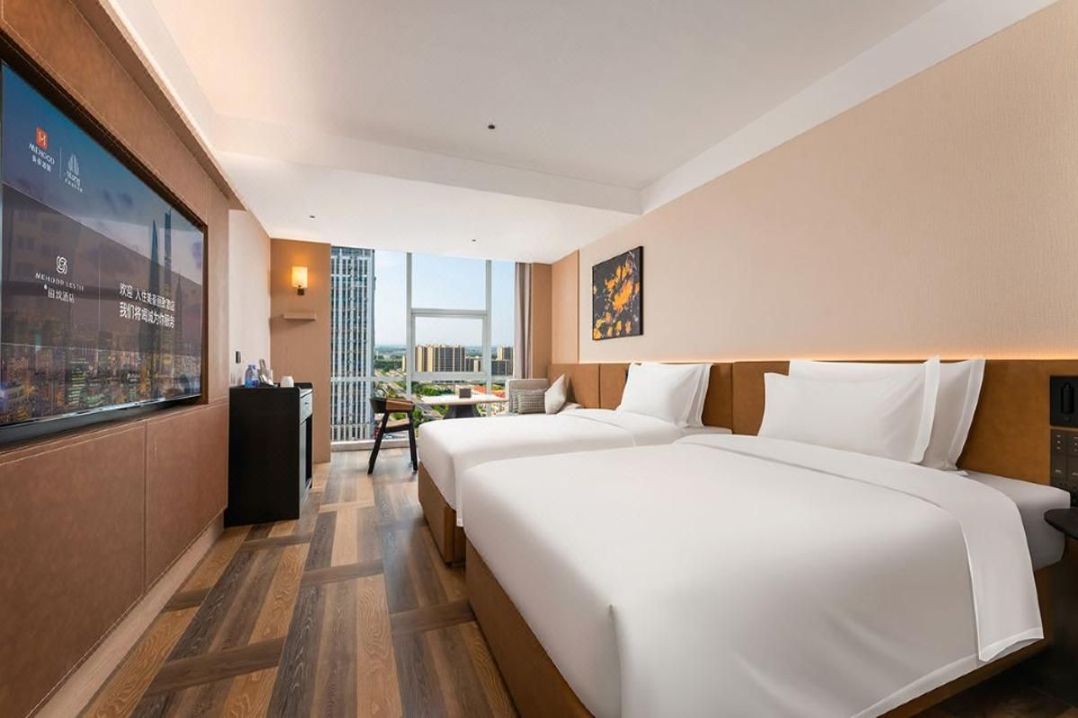 Elegant Side Sea-view Twin Room