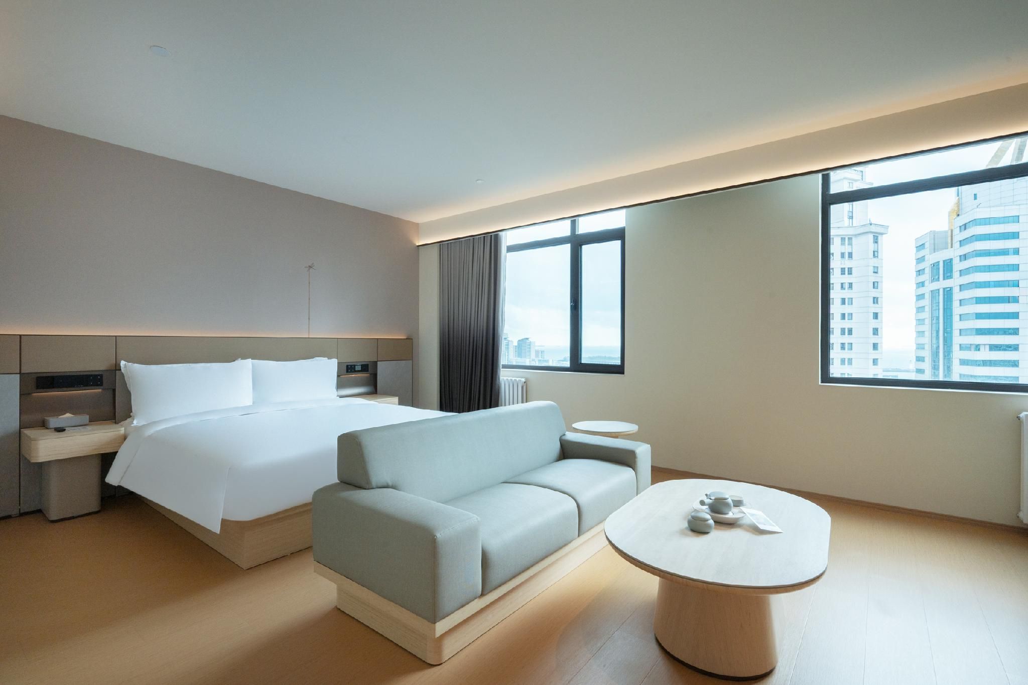 Huazhu - Seaview Bed Room