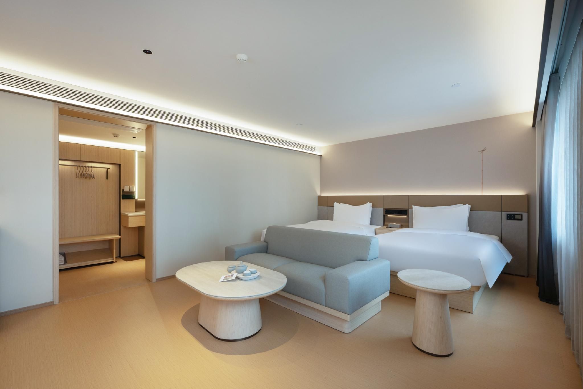 Huazhu - Superior Twin Room with View