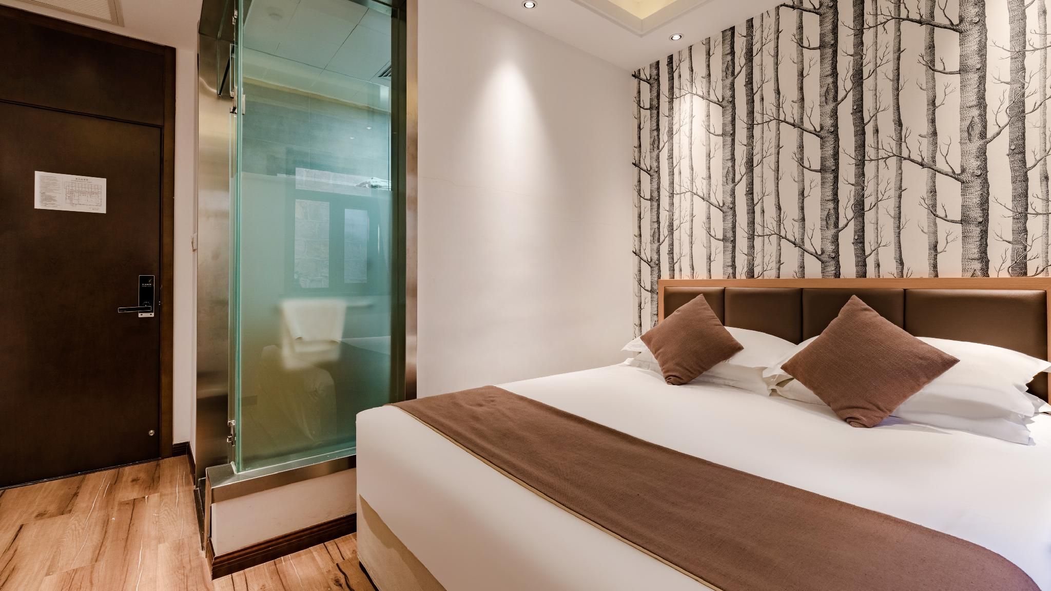 Huazhu - Room With Bed