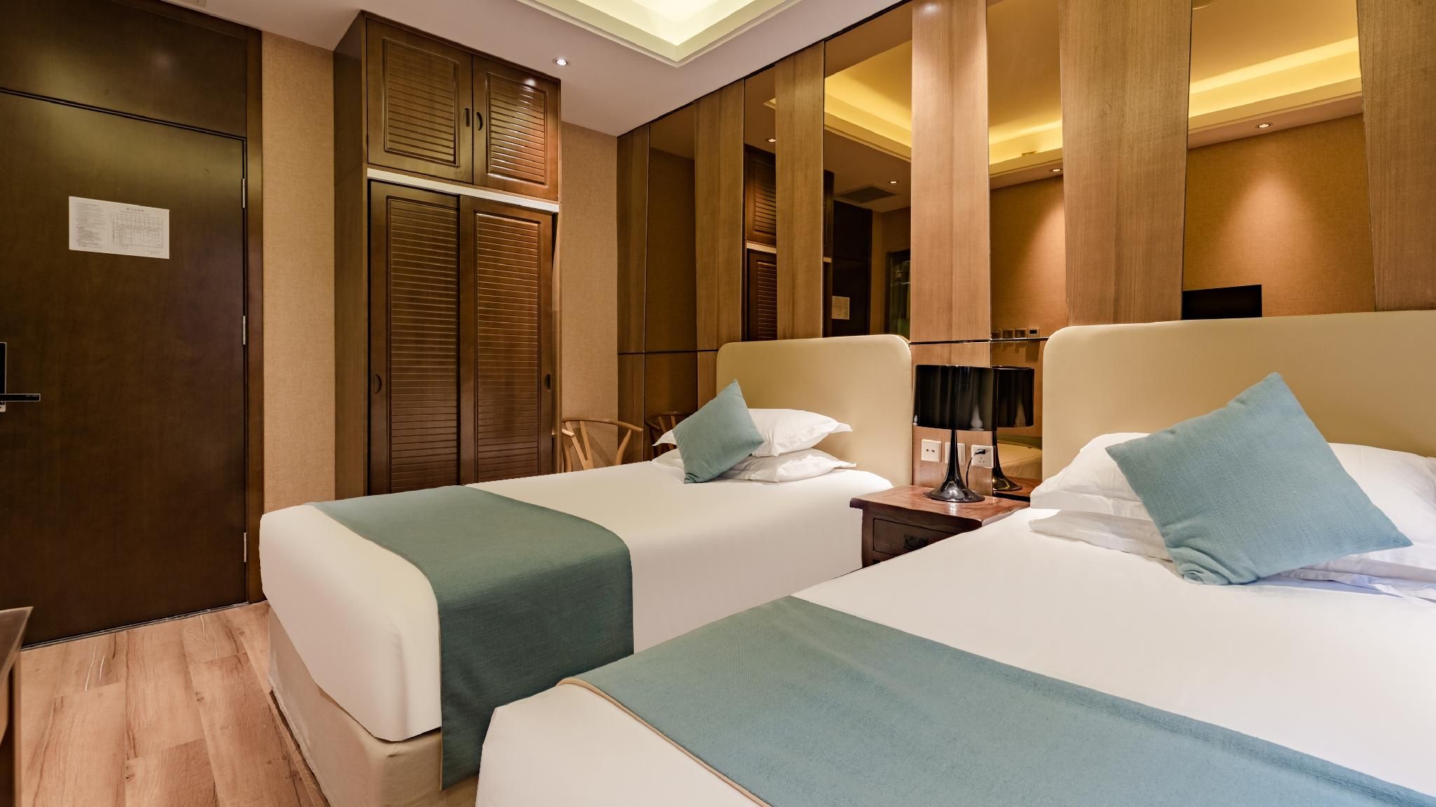 Guest Room - Twin Beds