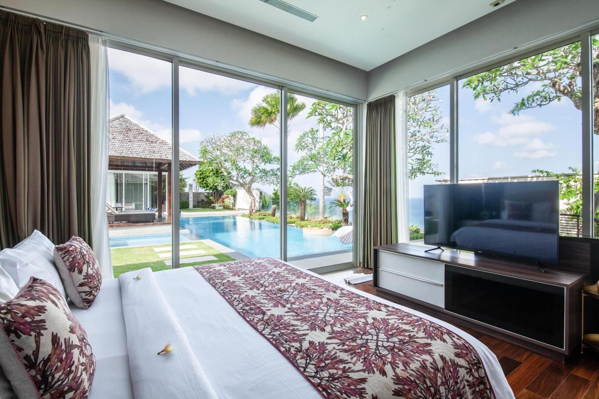 Villa with Sea View