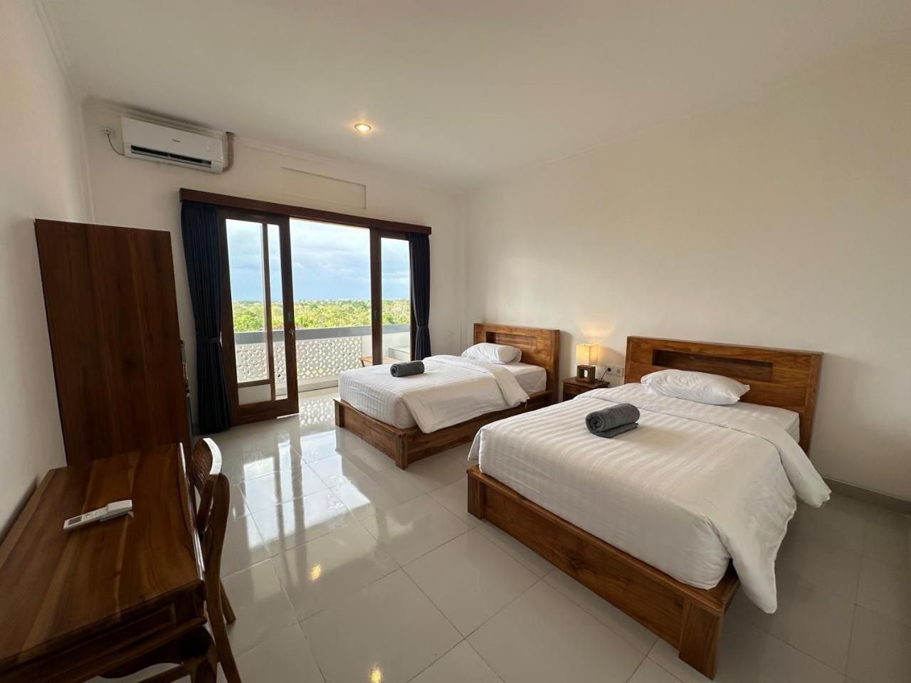 Twin Room with Sea View