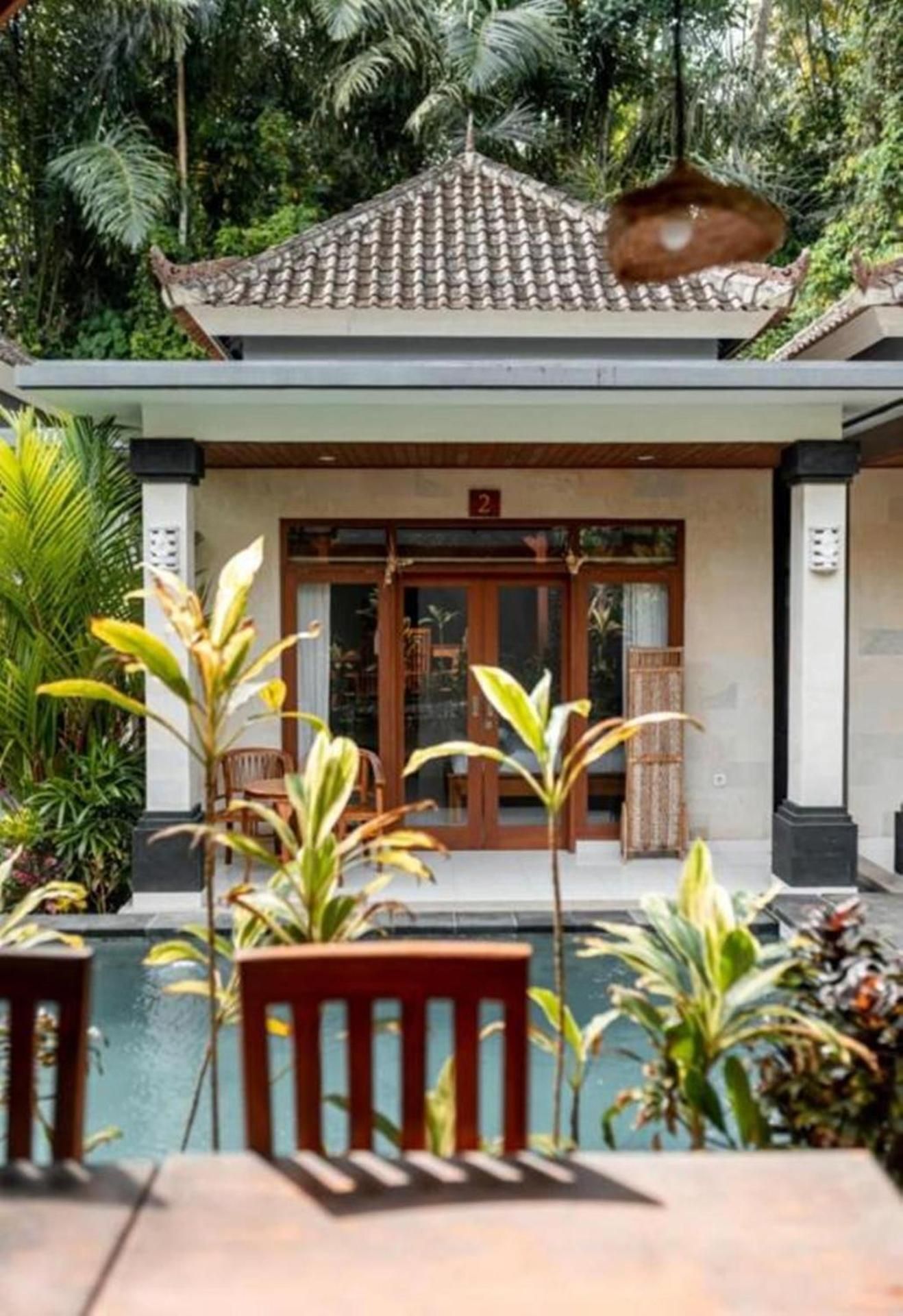Villa with Garden View