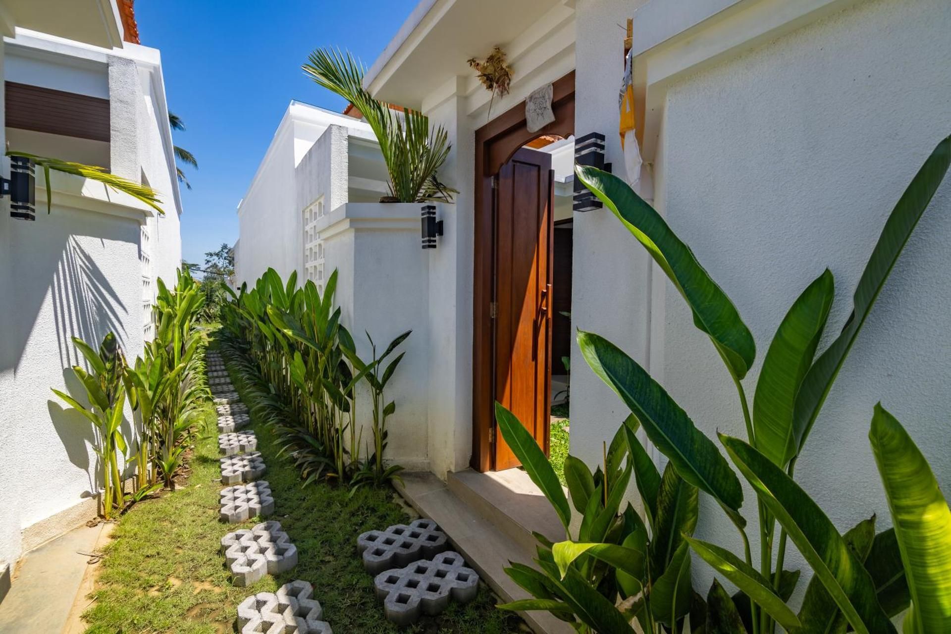 Double Room with Pool View