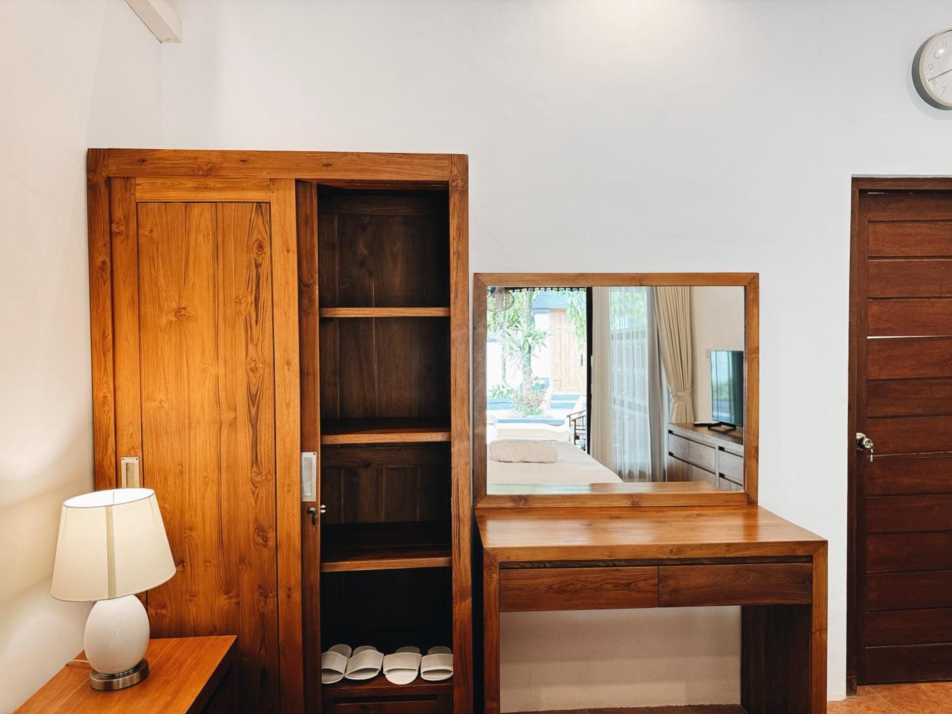 Standard Queen Room