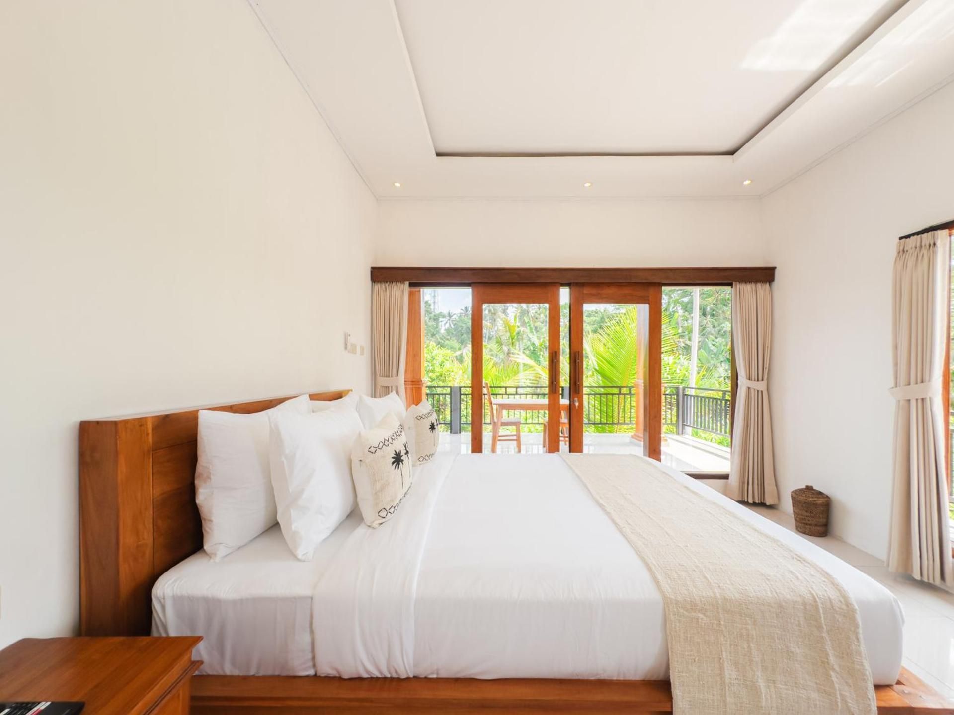 Deluxe Room with Kitchen