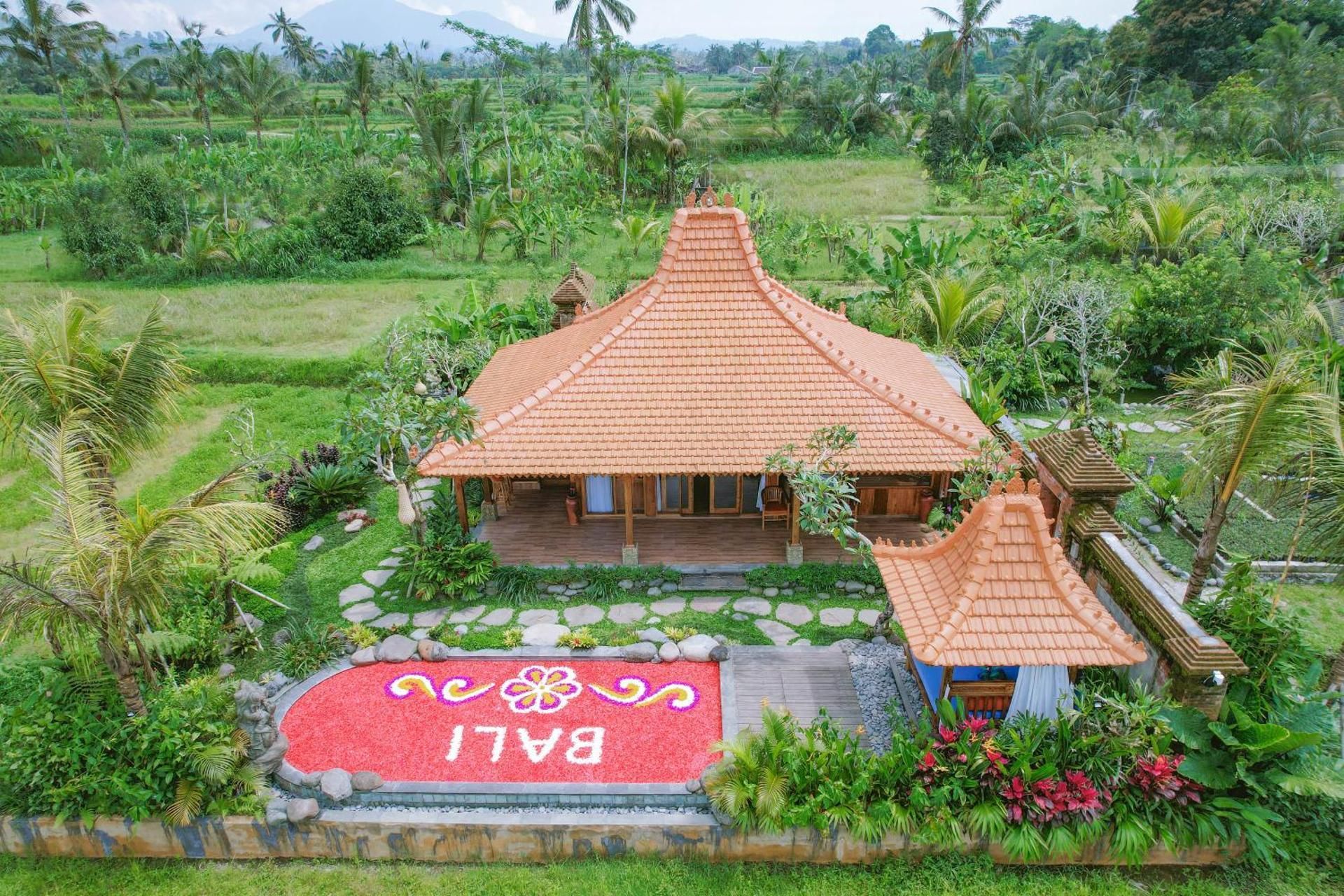 Ngetis Villa