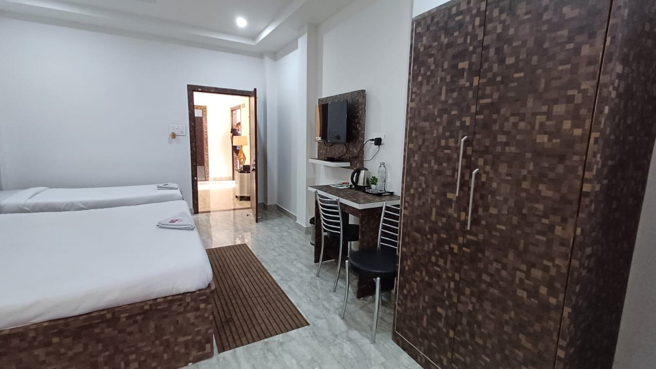 Deluxe Triple Bed Room