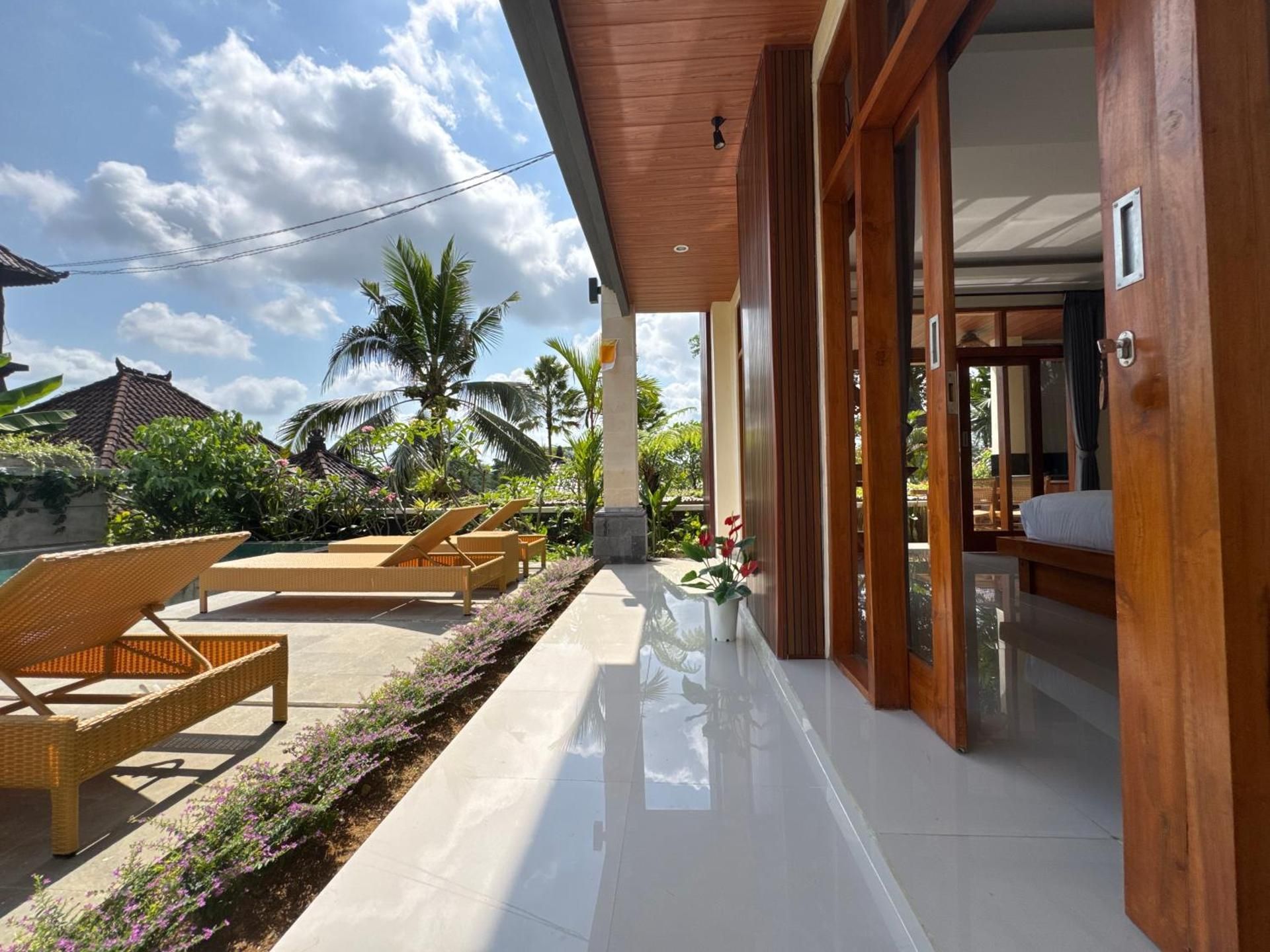 Double Room with Pool View