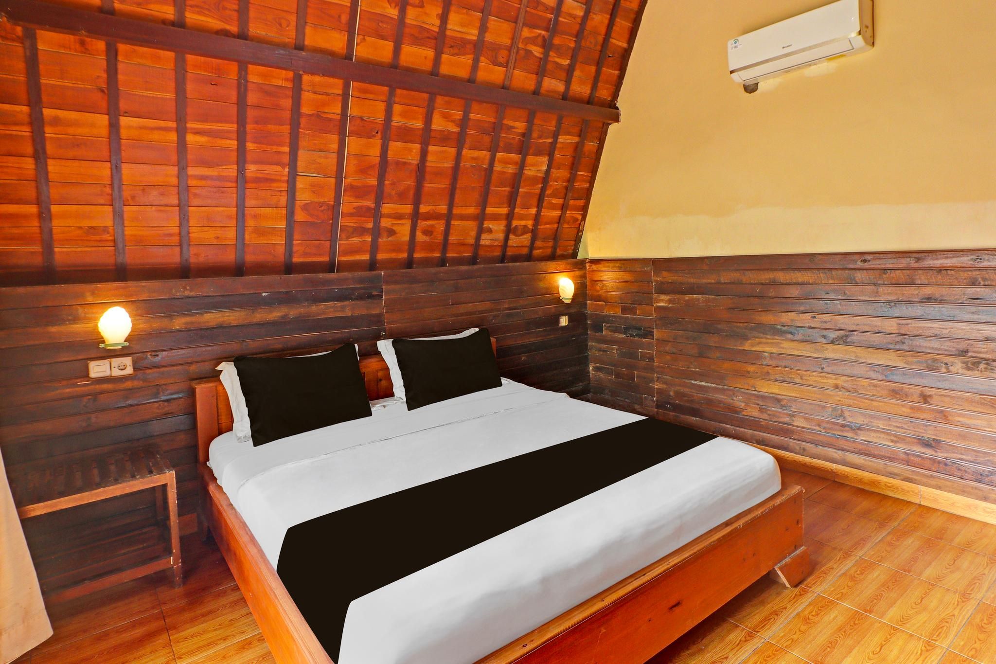 Suite with Pool Access - Adult Only