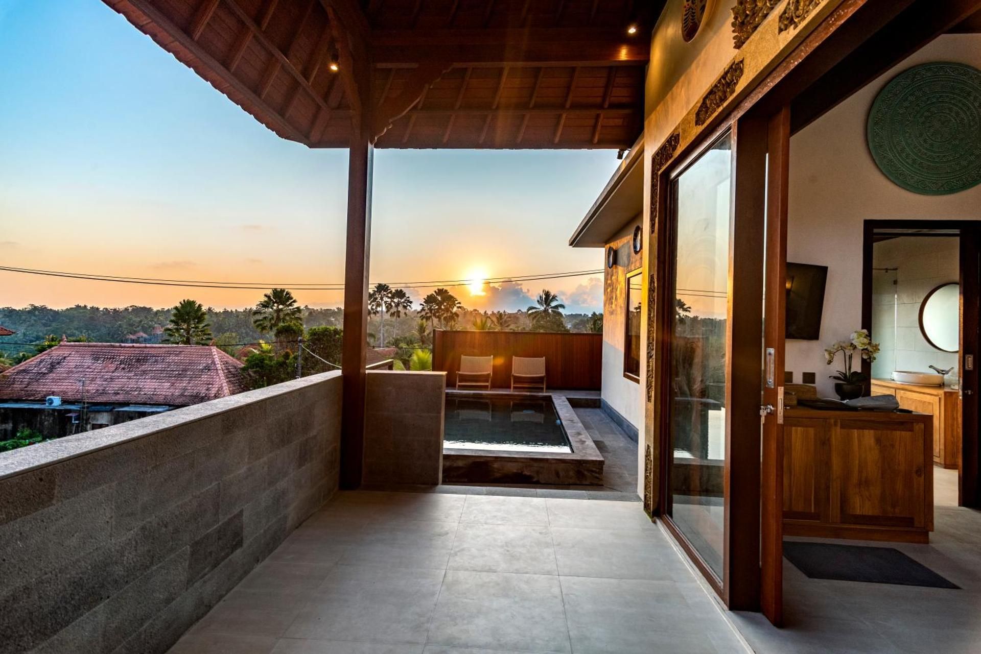 Panoramic View Pool Villa With Benefits 