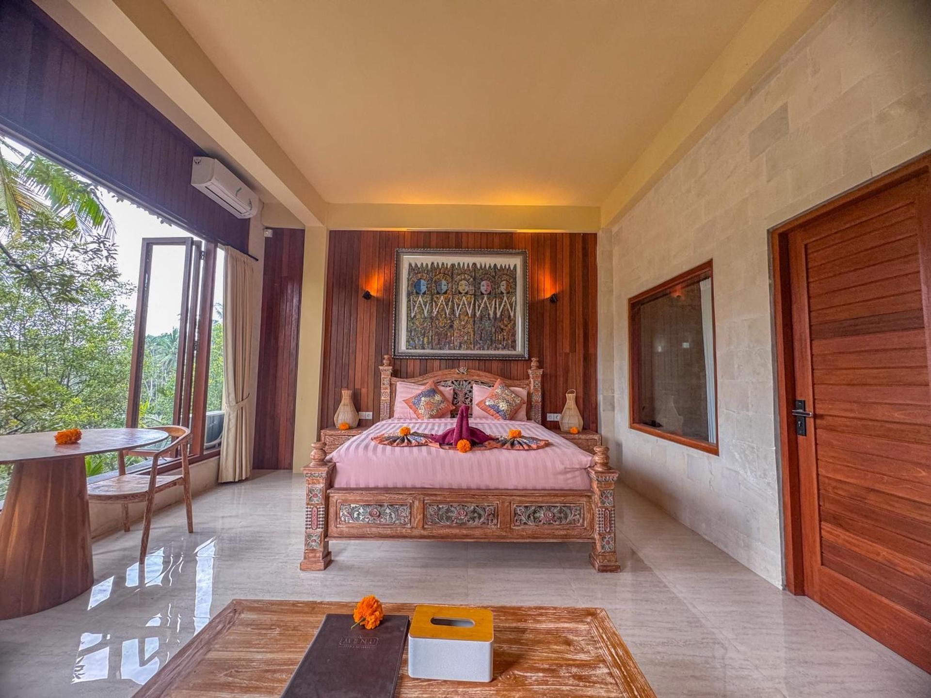 King Suite with SPA Bath